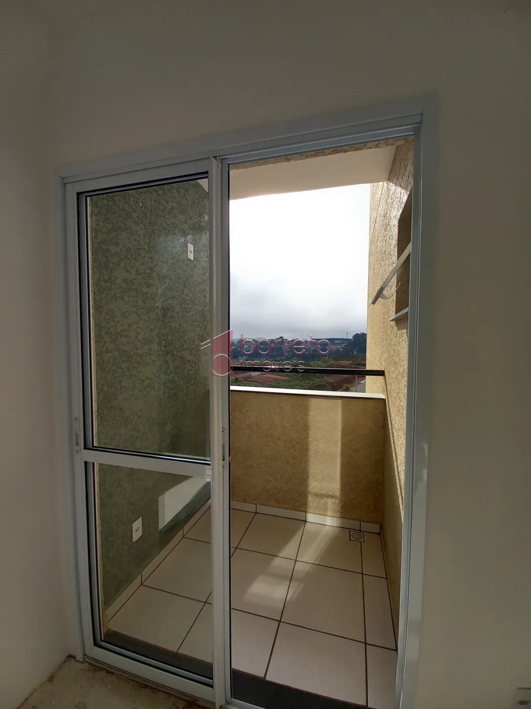 Comprar Apartamento / Padrão em Várzea Paulista R$ 365.000,00 - Foto 2