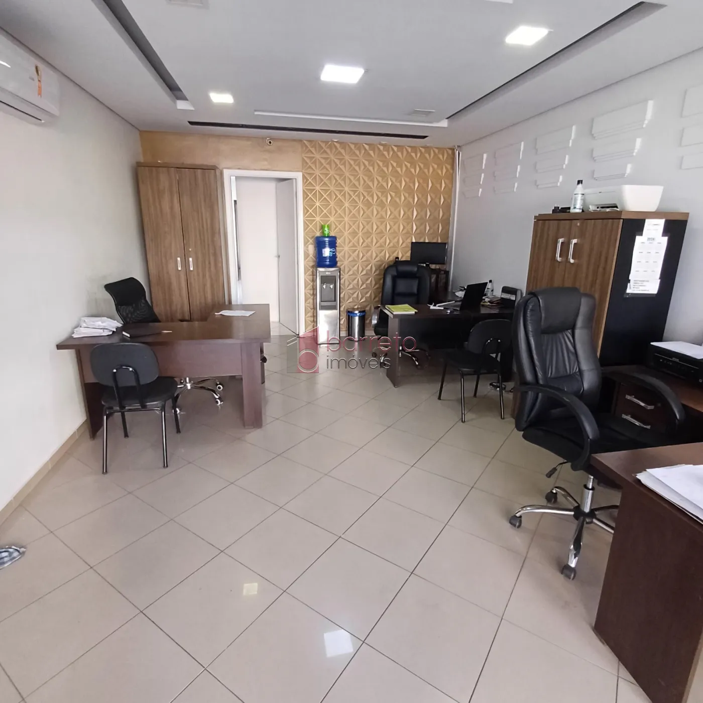 Comprar Comercial / Prédio em Jundiaí R$ 1.250.000,00 - Foto 4