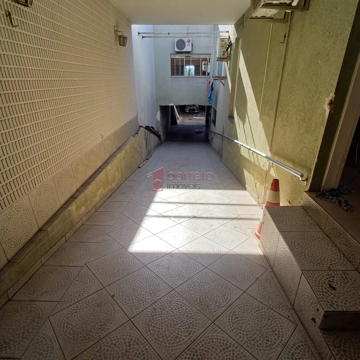 Comprar Comercial / Prédio em Jundiaí R$ 1.250.000,00 - Foto 15