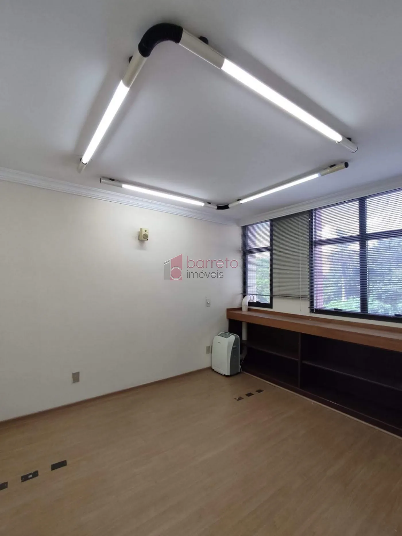 Comprar Comercial / Sala em Condomínio em Jundiaí R$ 382.000,00 - Foto 3