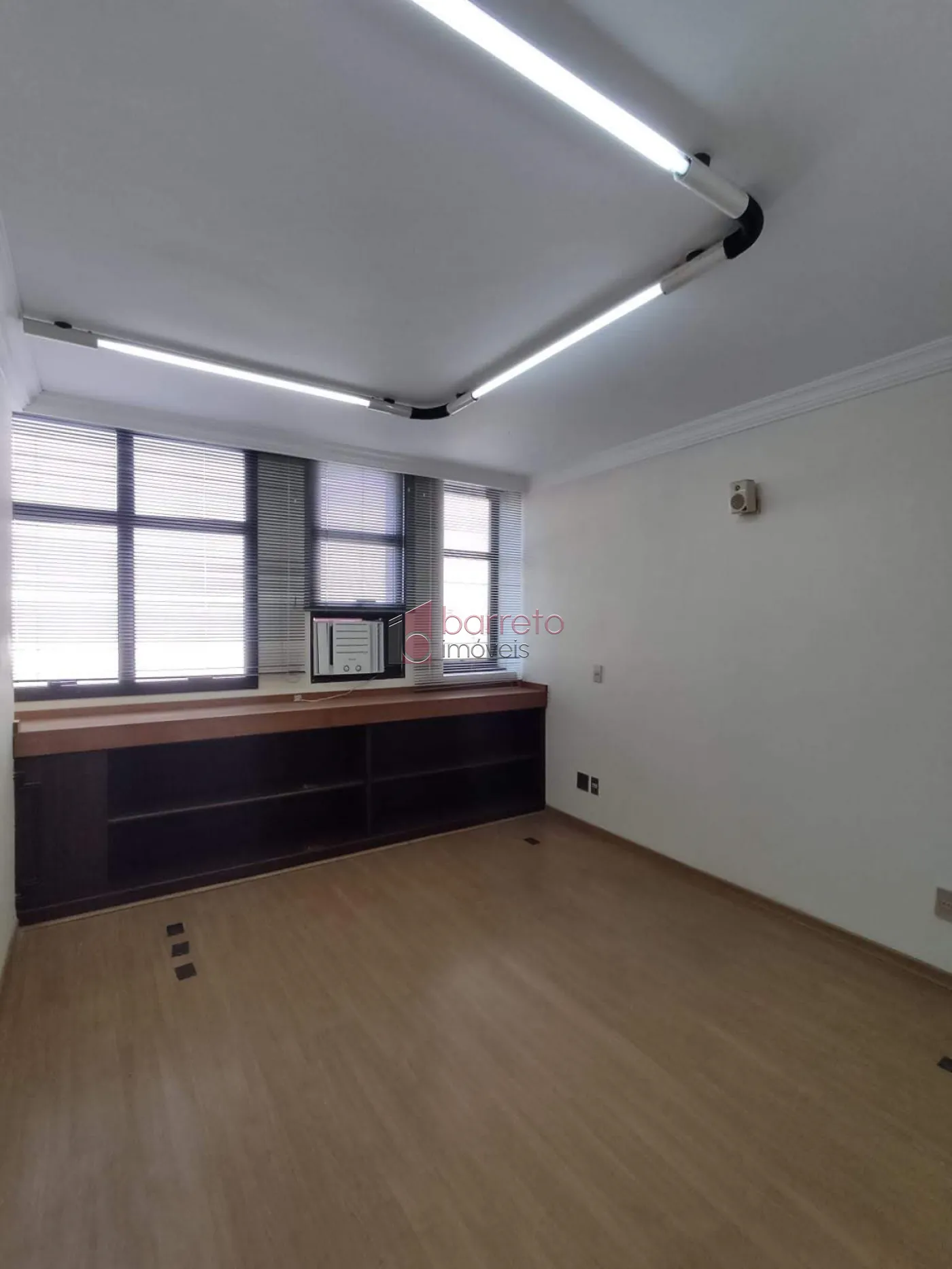 Comprar Comercial / Sala em Condomínio em Jundiaí R$ 382.000,00 - Foto 5