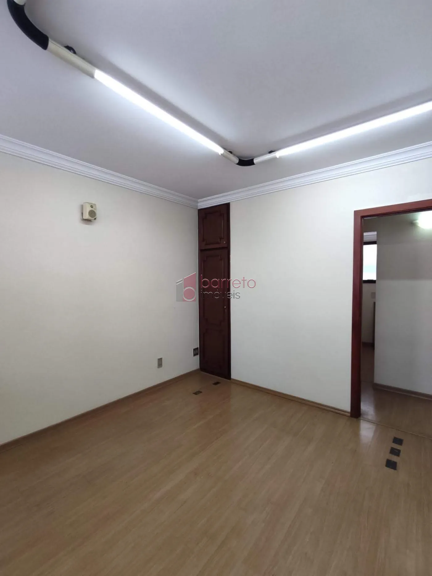 Comprar Comercial / Sala em Condomínio em Jundiaí R$ 382.000,00 - Foto 8