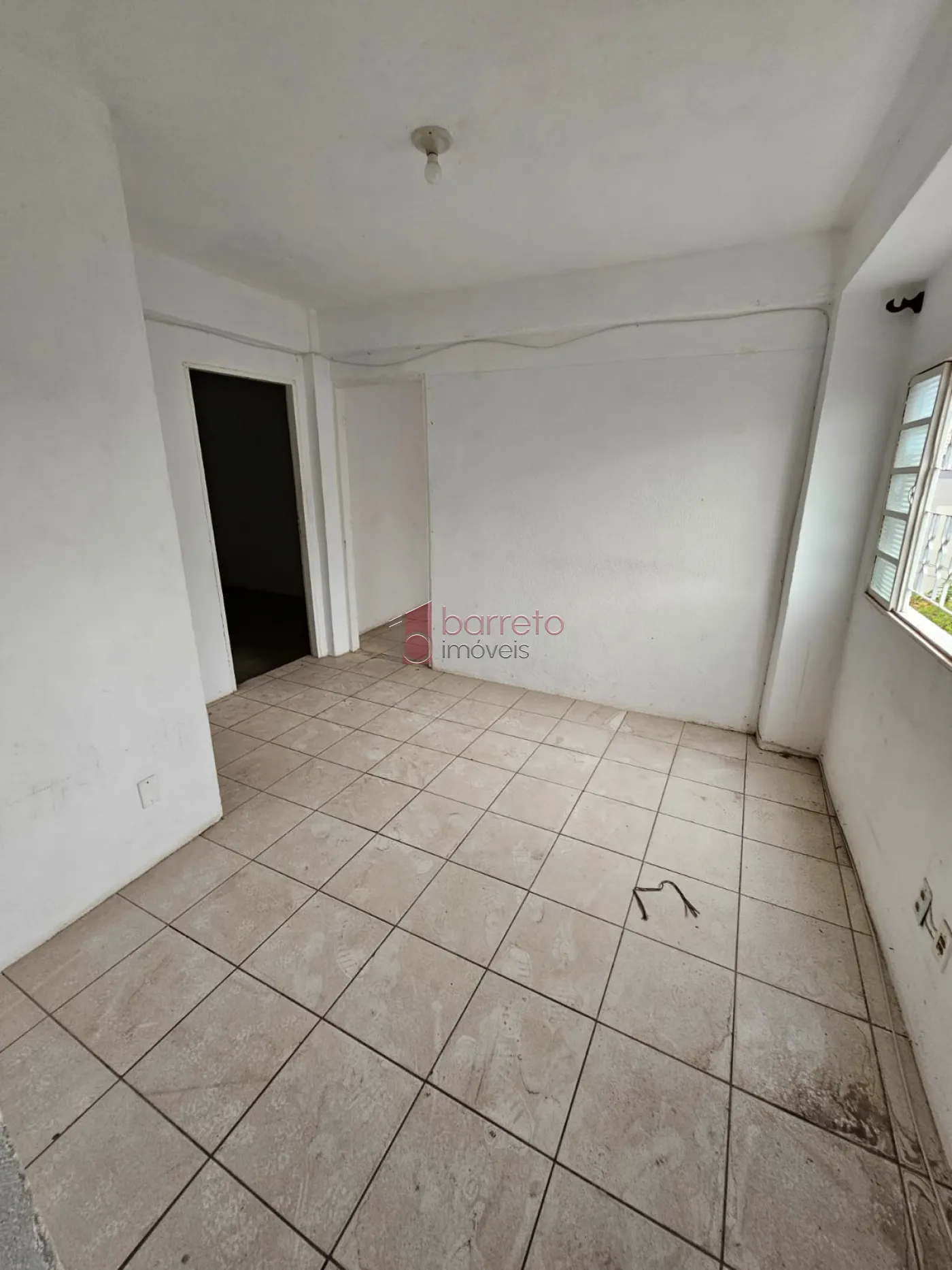 Comprar Comercial / Prédio em Jundiaí R$ 950.000,00 - Foto 6