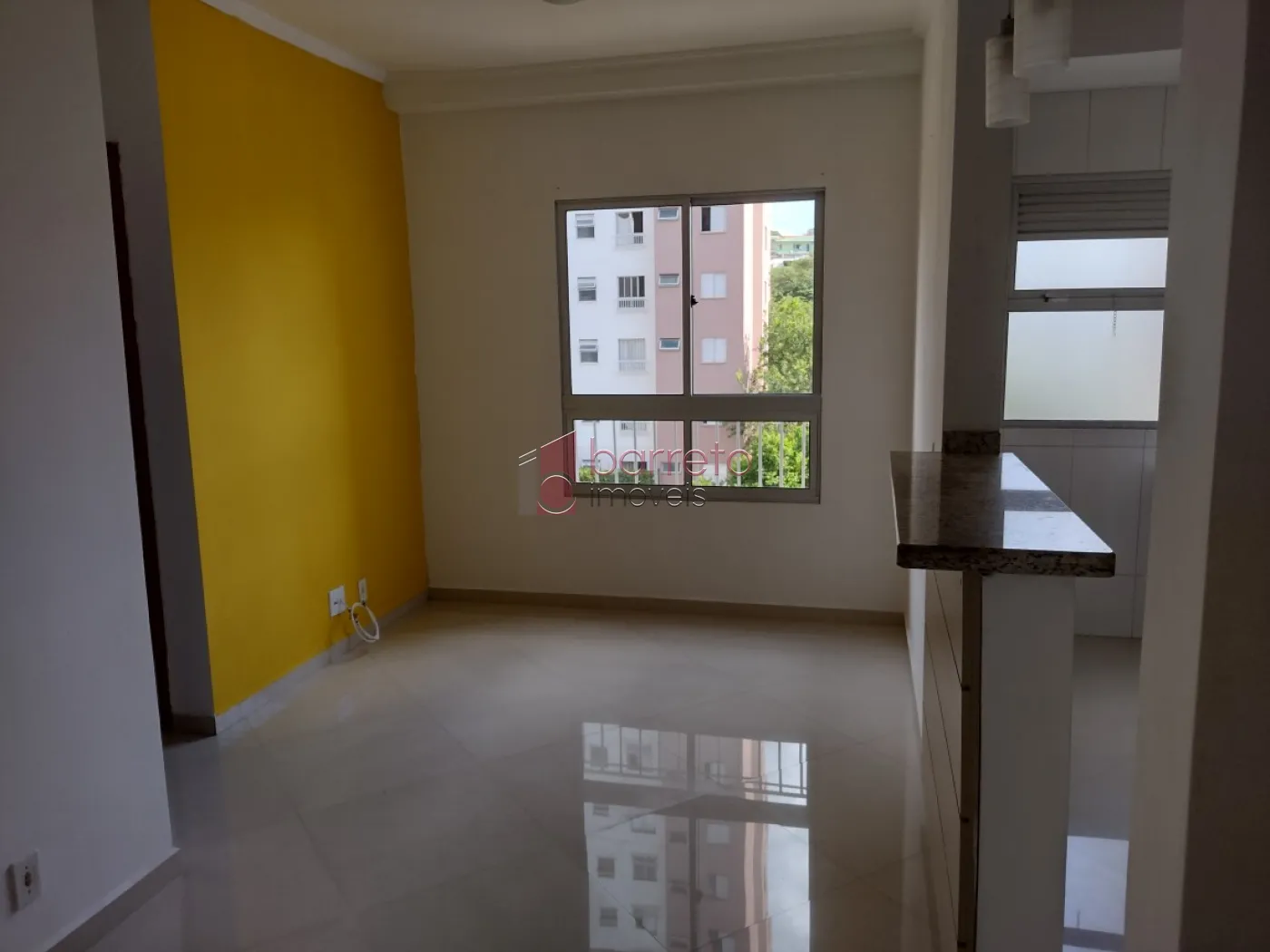 Comprar Apartamento / Padrão em Jundiaí R$ 340.000,00 - Foto 2