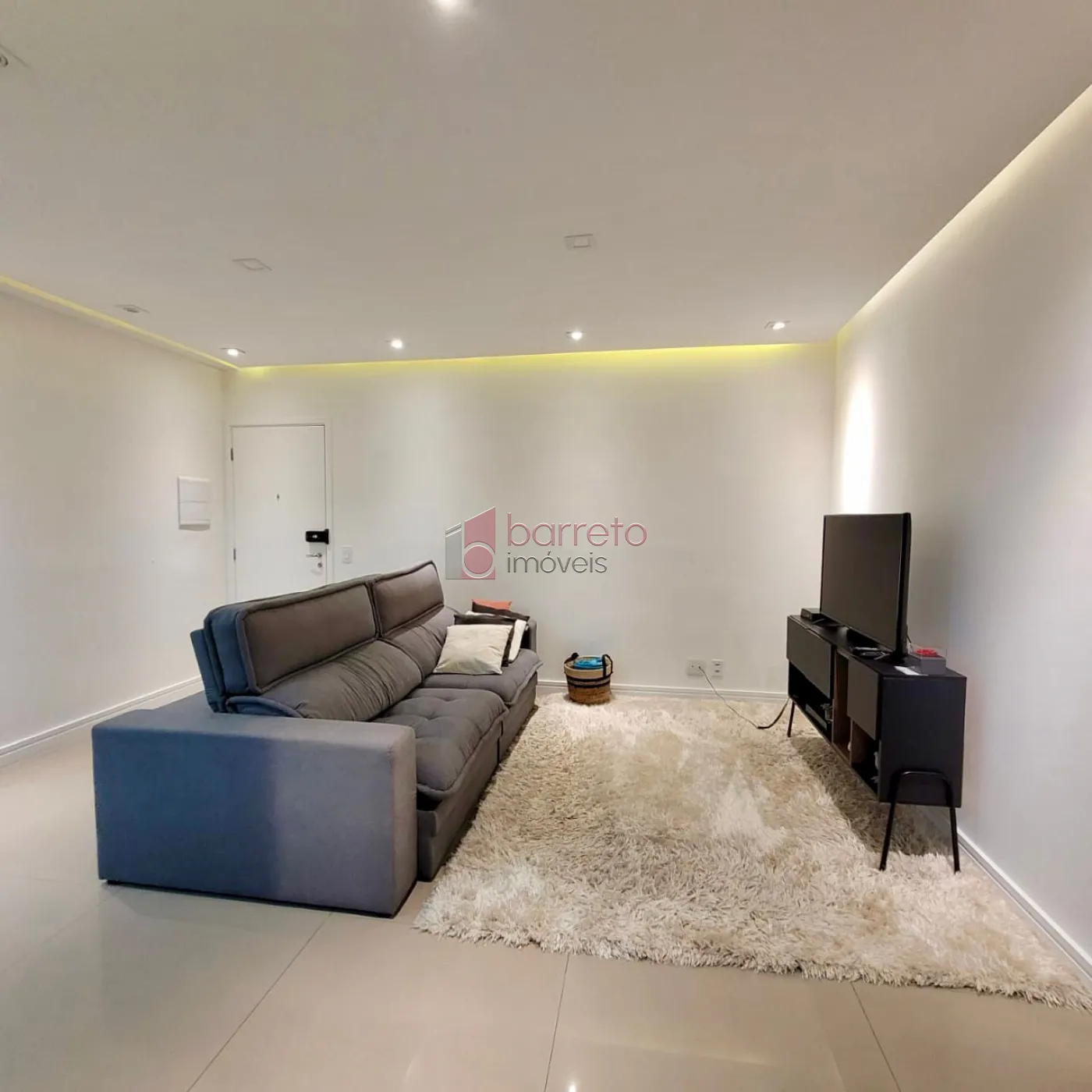 Comprar Apartamento / Padrão em Jundiaí R$ 890.000,00 - Foto 1