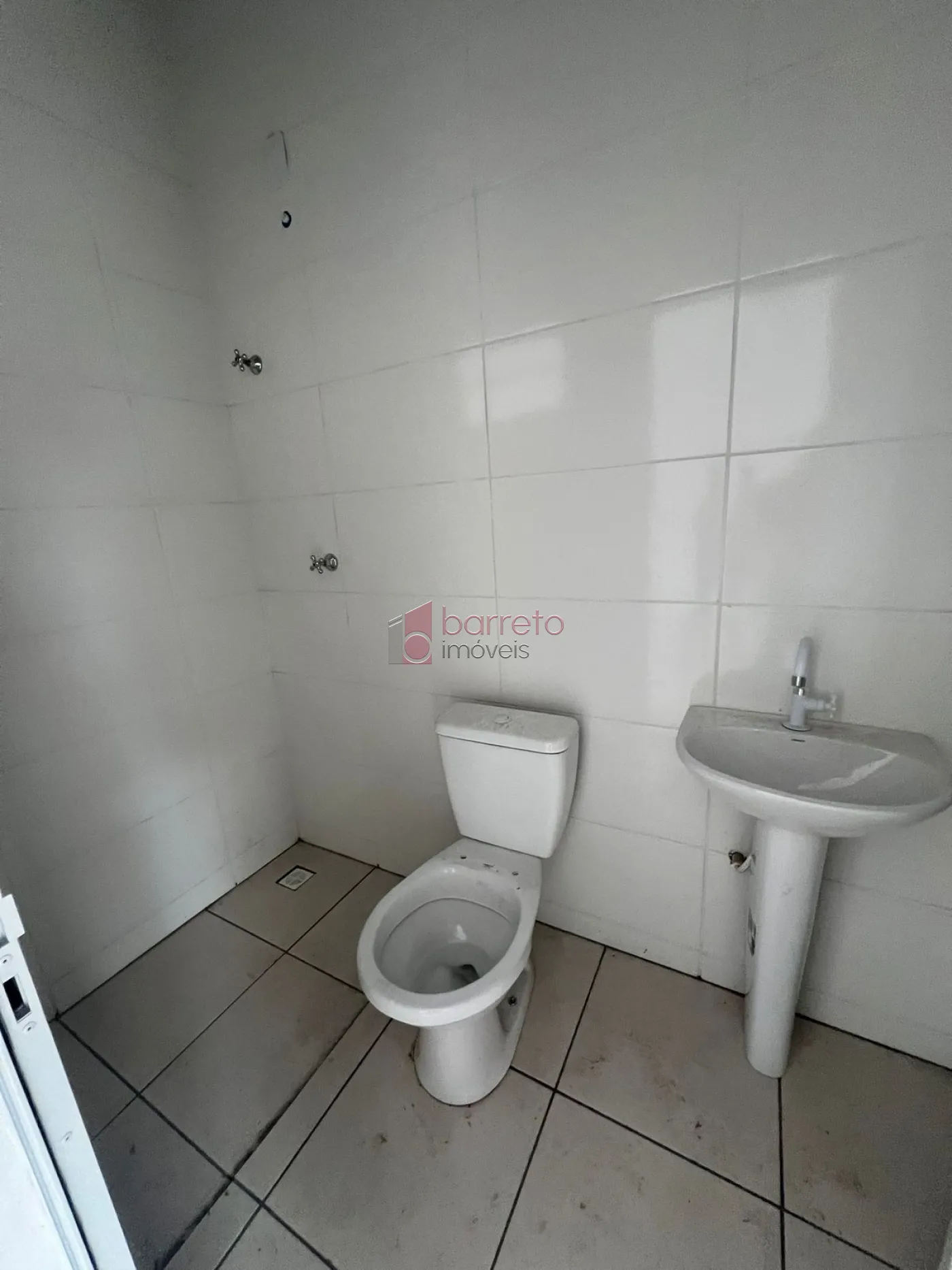 Alugar Comercial / Salão (sem cond.) em Jundiaí R$ 1.300,00 - Foto 5