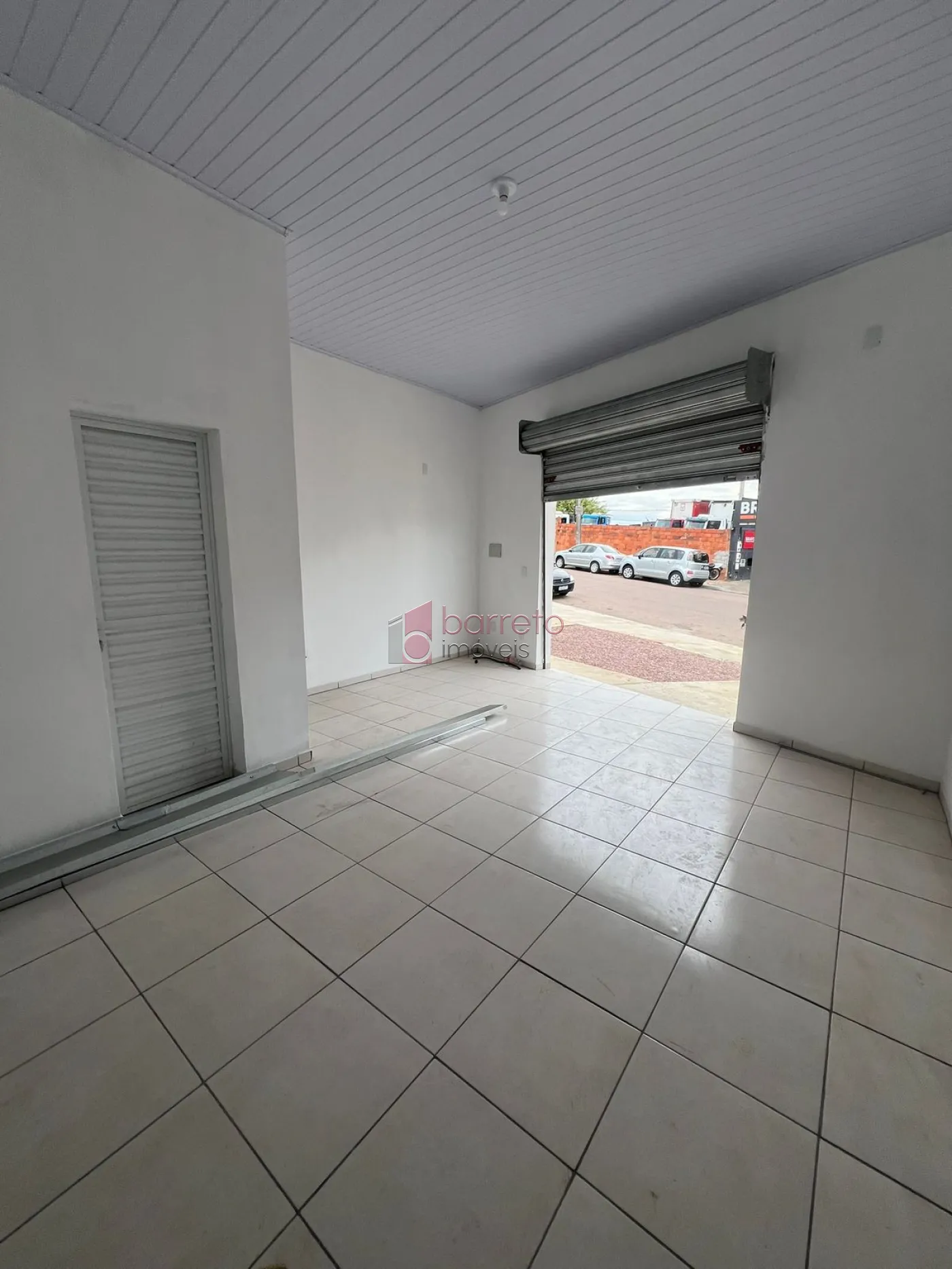 Alugar Comercial / Salão (sem cond.) em Jundiaí R$ 1.300,00 - Foto 1