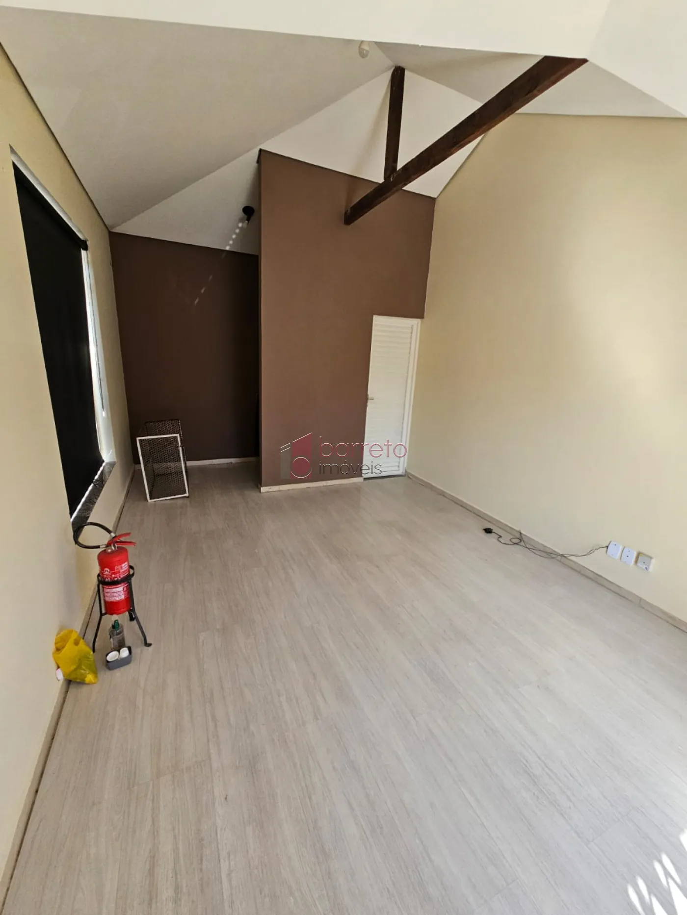 Alugar Comercial / Salão (sem cond.) em Jundiaí R$ 1.800,00 - Foto 2