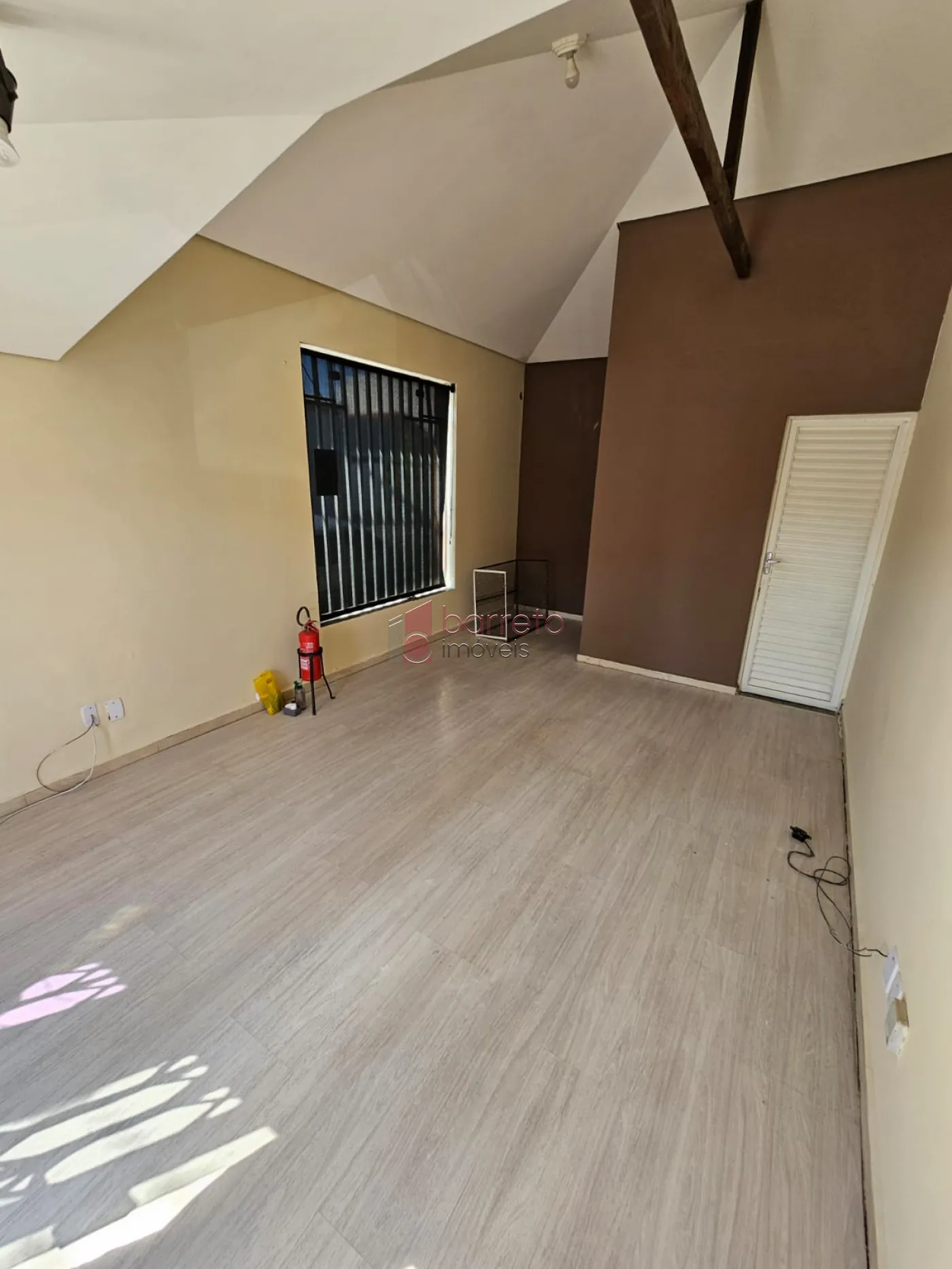 Alugar Comercial / Salão (sem cond.) em Jundiaí R$ 1.800,00 - Foto 4