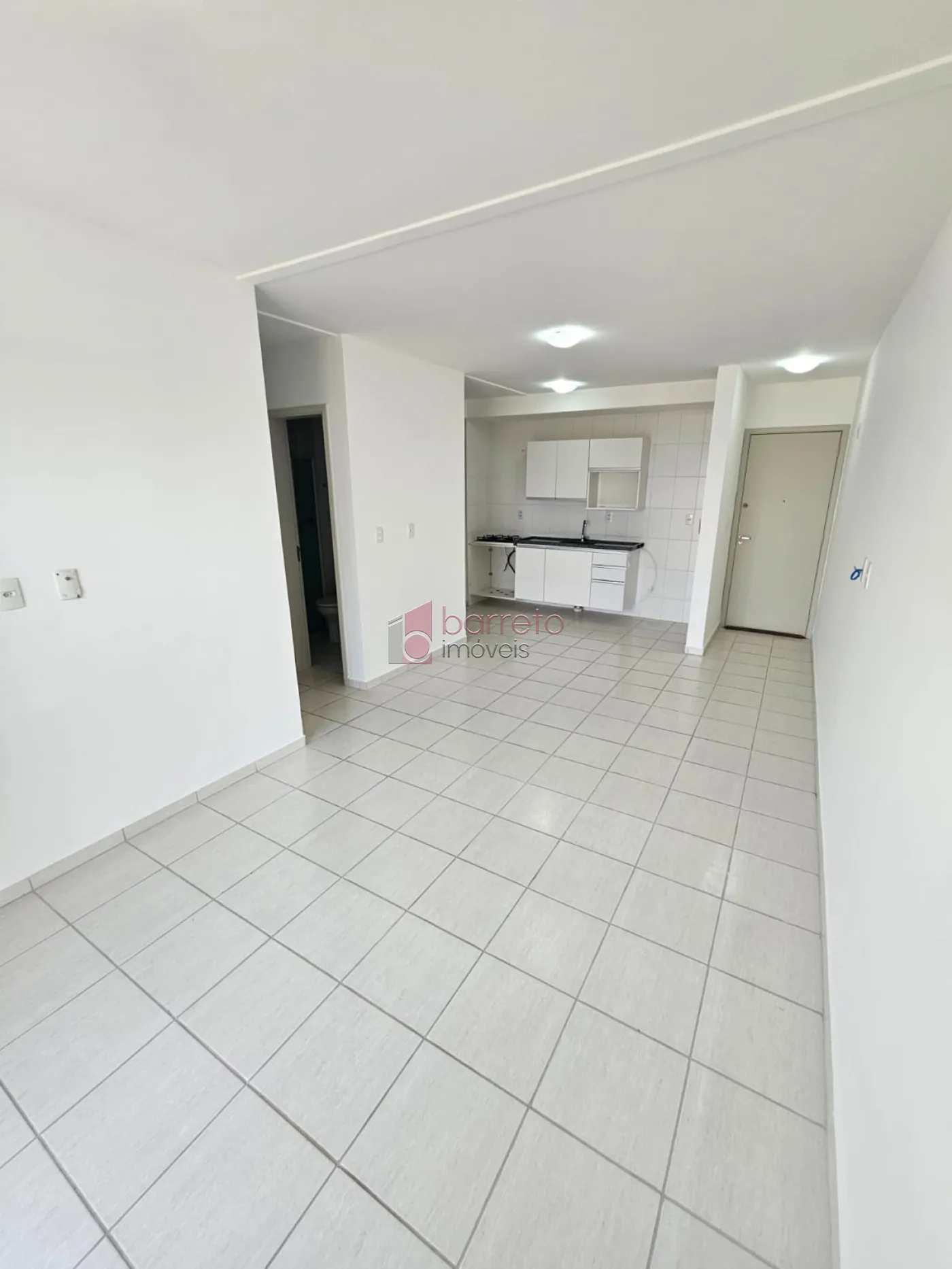 Comprar Apartamento / Padrão em Jundiaí R$ 324.000,00 - Foto 2