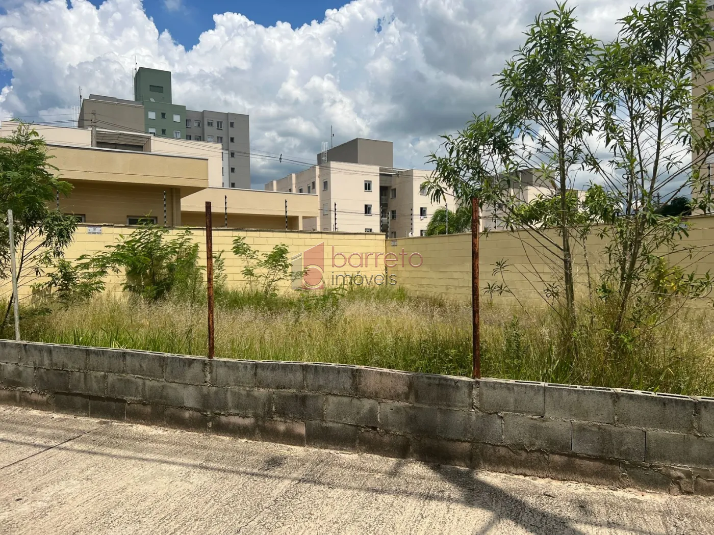 Comprar Terreno / Padrão em Jundiaí R$ 285.000,00 - Foto 3