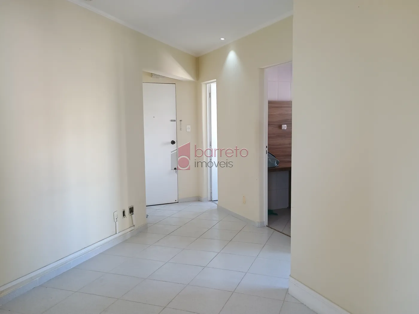 Alugar Comercial / Sala em Condomínio em Jundiaí R$ 2.900,00 - Foto 3