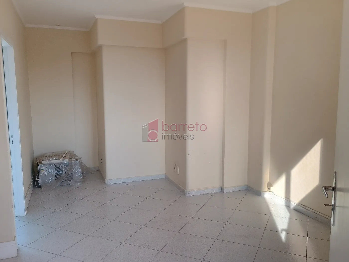 Alugar Comercial / Sala em Condomínio em Jundiaí R$ 2.900,00 - Foto 5