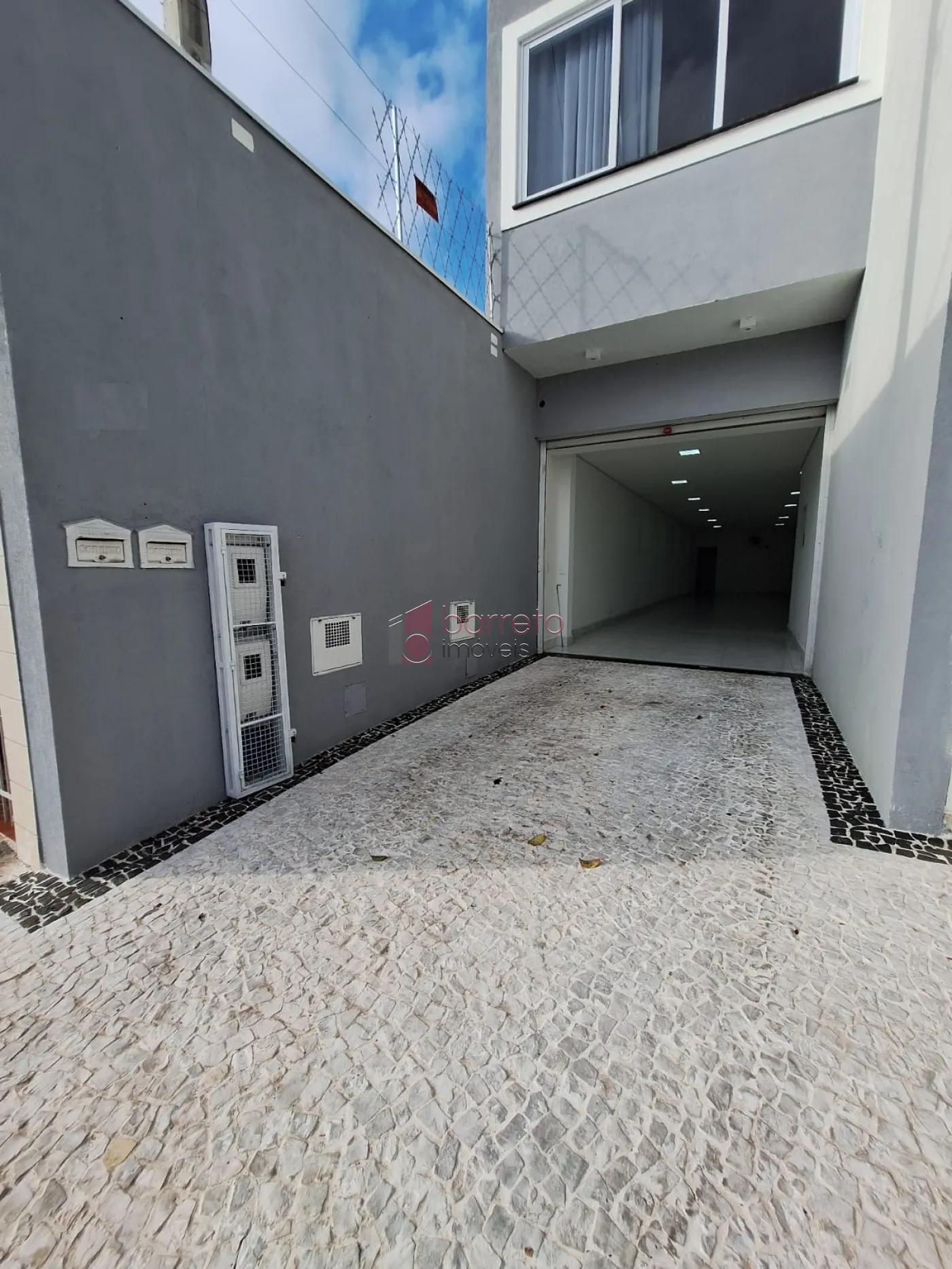 Alugar Comercial / Salão (sem cond.) em Jundiaí R$ 3.700,00 - Foto 1