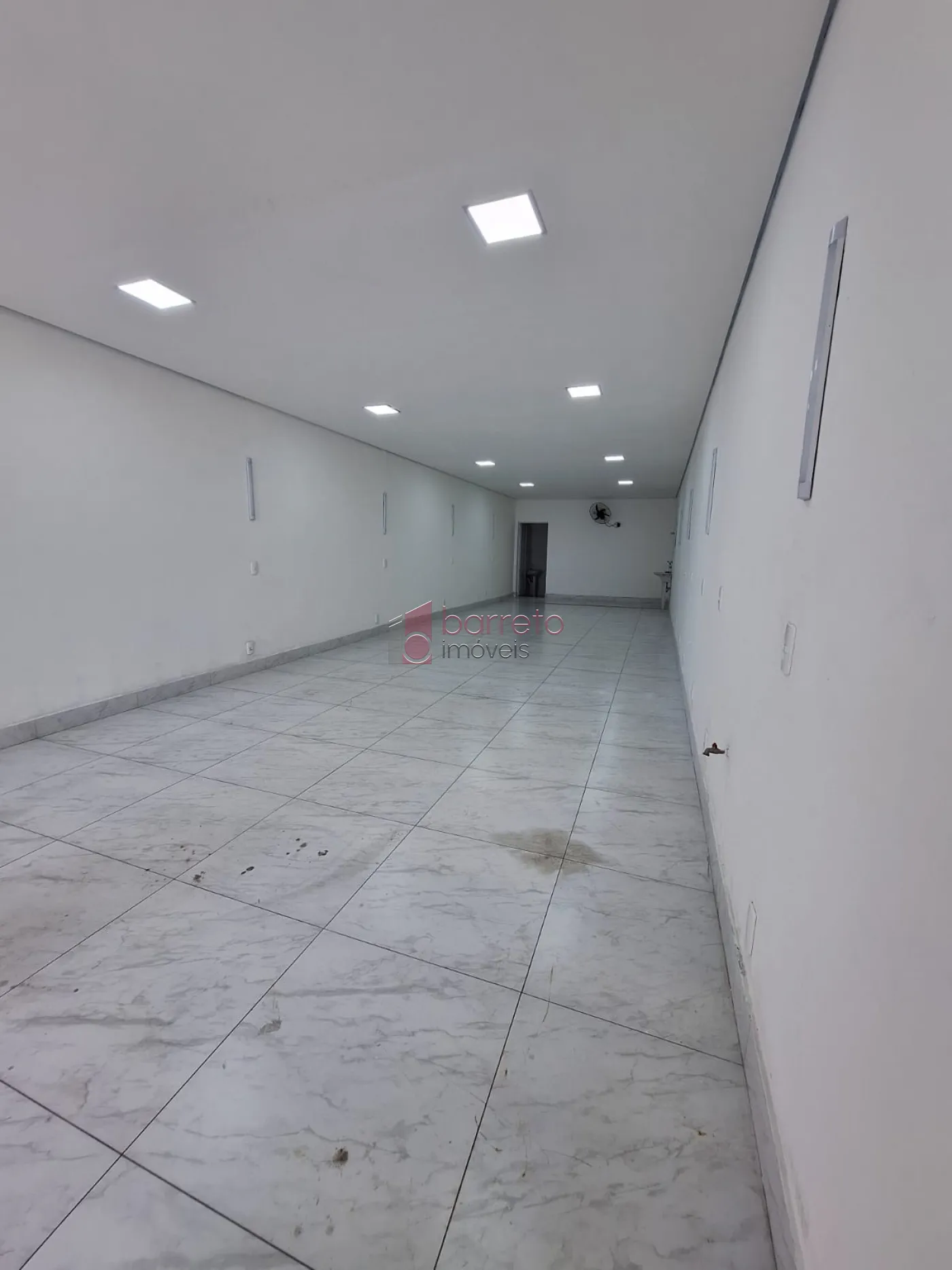 Alugar Comercial / Salão (sem cond.) em Jundiaí R$ 3.700,00 - Foto 4