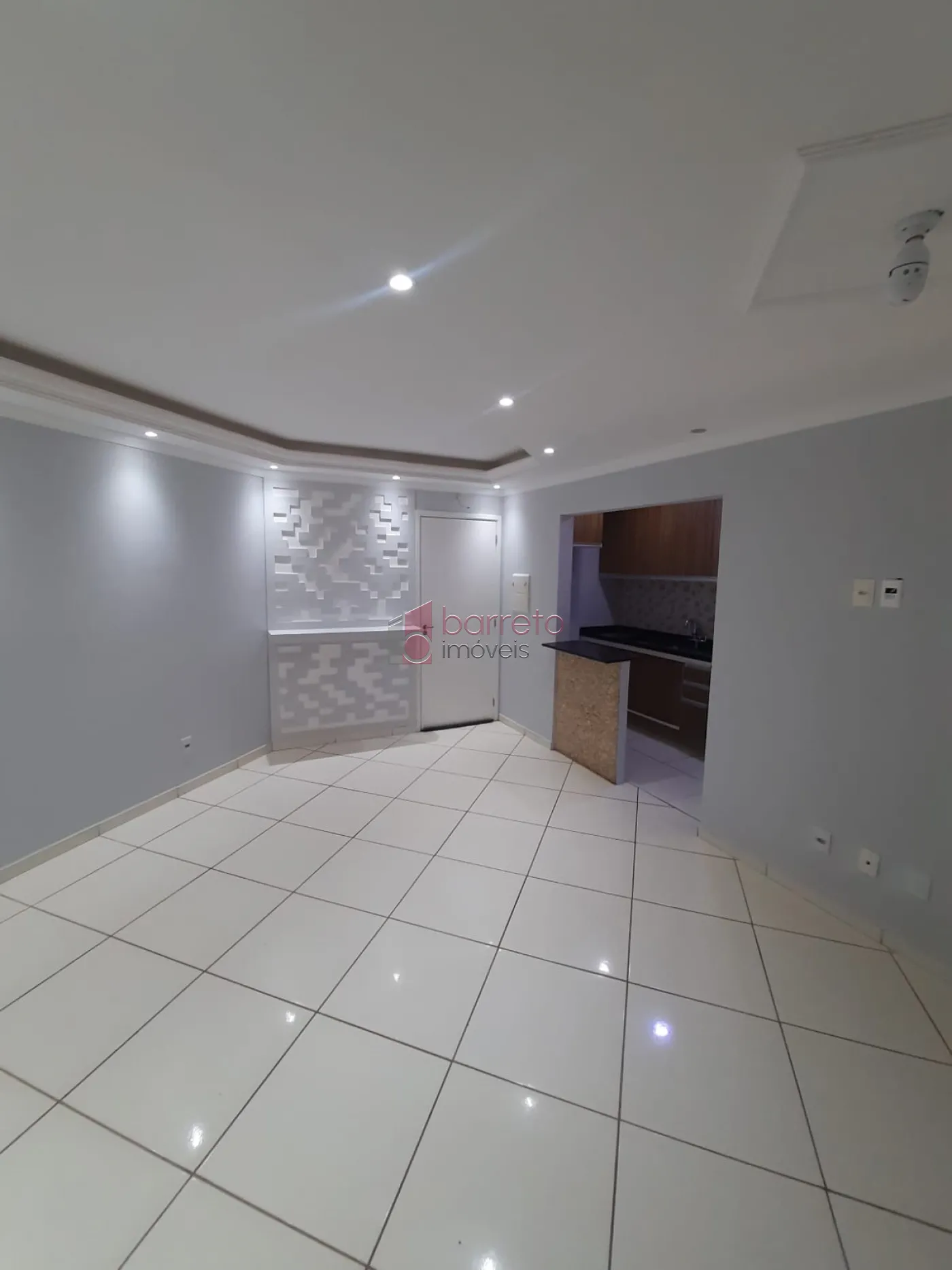 Comprar Apartamento / Padrão em Jundiaí R$ 325.000,00 - Foto 1