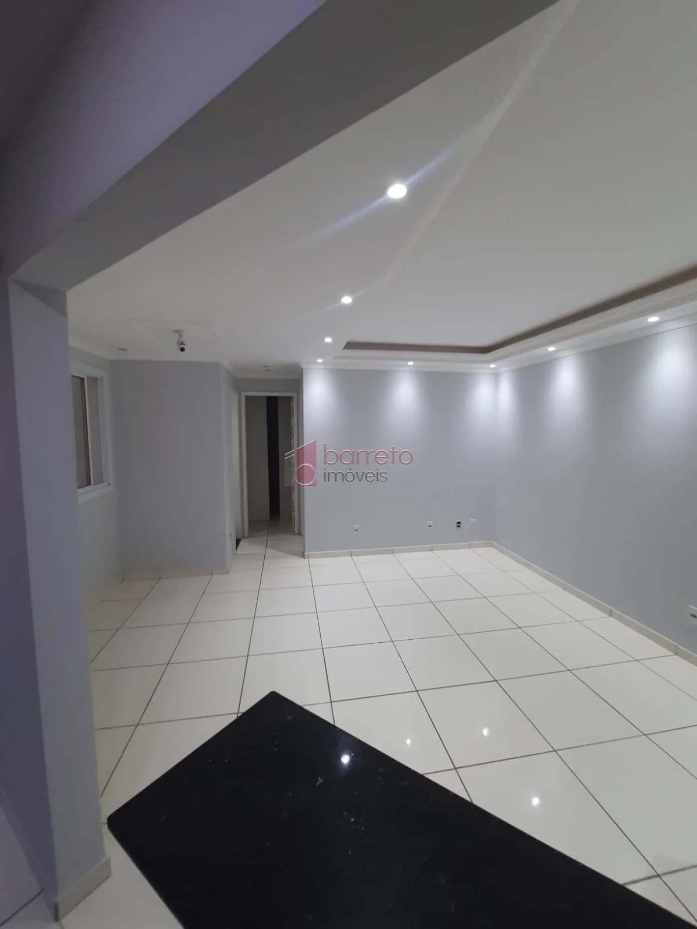 Comprar Apartamento / Padrão em Jundiaí R$ 325.000,00 - Foto 3