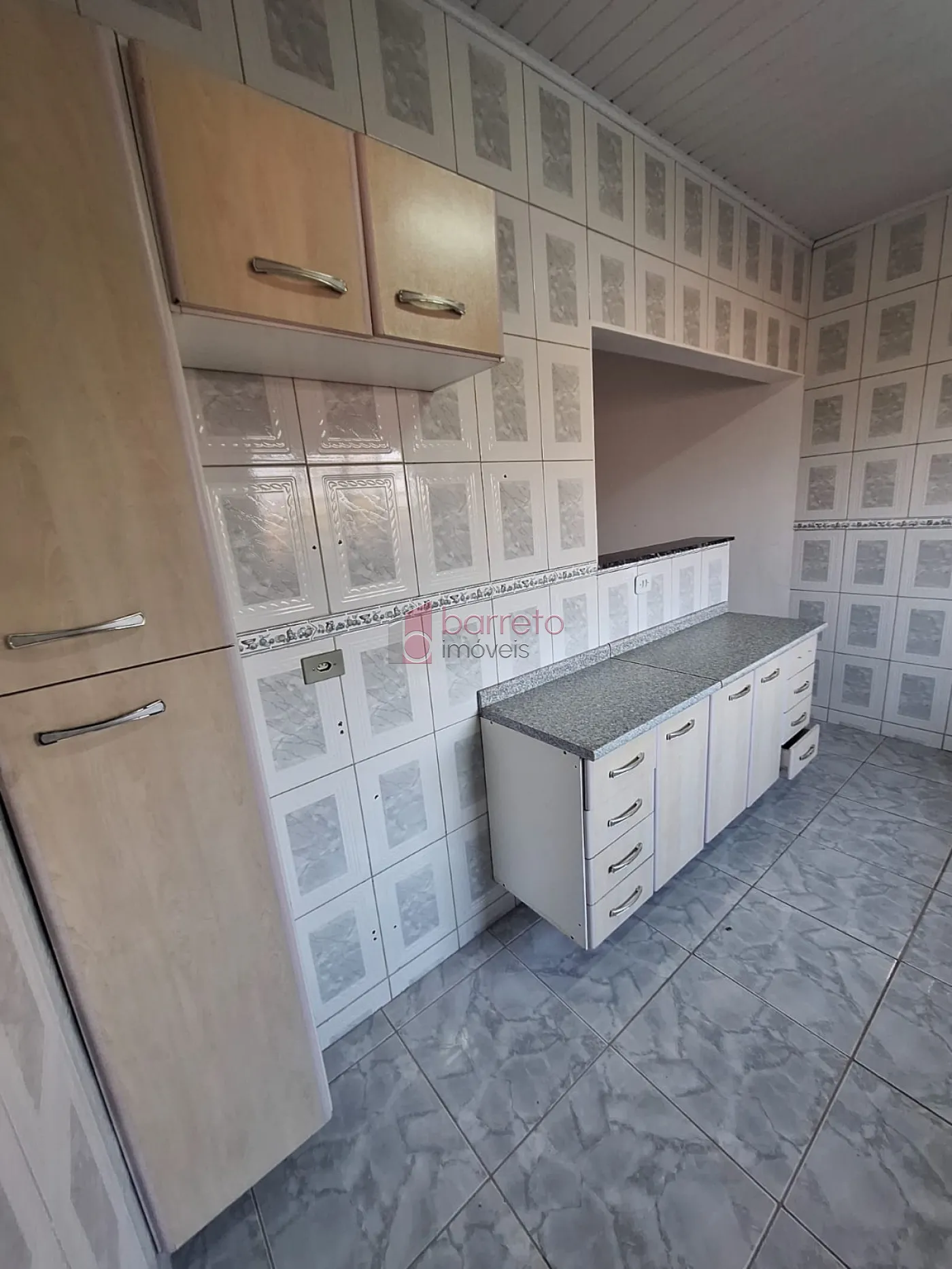 Alugar Casa / Compartilhada em Jundiaí R$ 1.400,00 - Foto 1