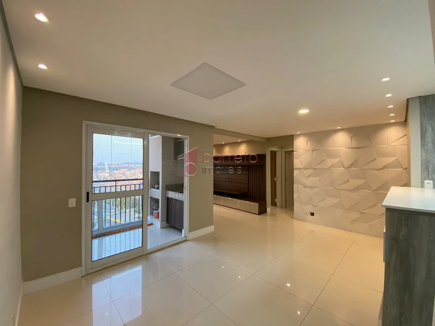 Comprar Apartamento / Padrão em Jundiaí R$ 640.000,00 - Foto 1