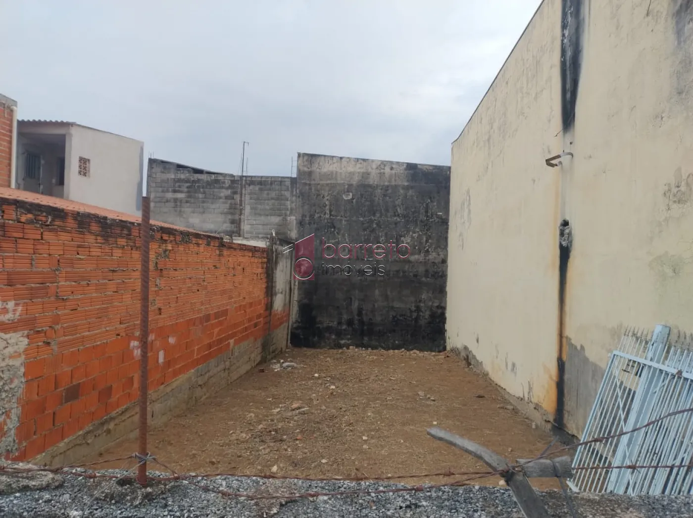 Comprar Terreno / Padrão em Jundiaí R$ 195.000,00 - Foto 2