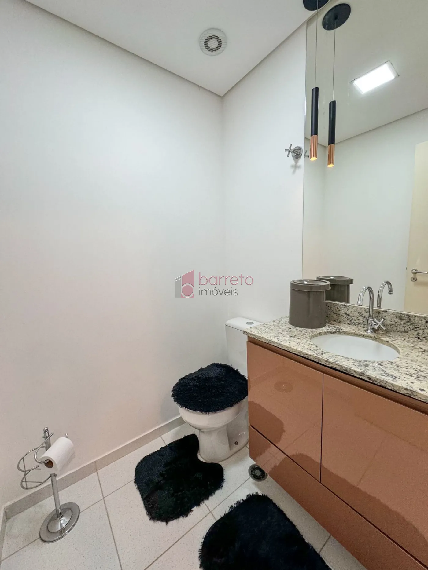 Comprar Comercial / Sala em Condomínio em Jundiaí R$ 350.000,00 - Foto 4