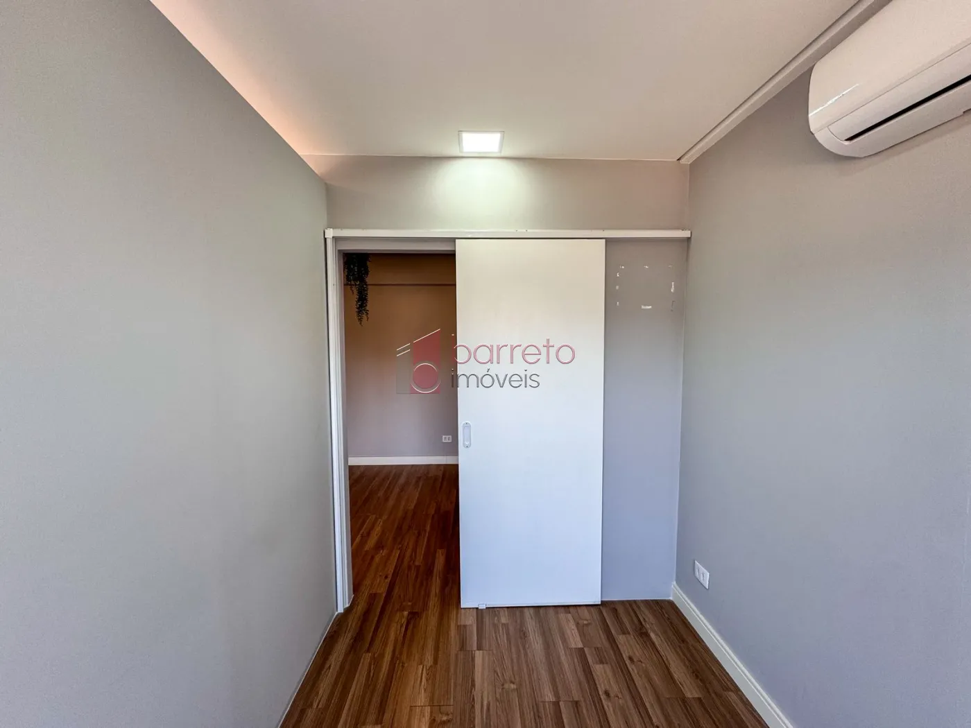 Comprar Comercial / Sala em Condomínio em Jundiaí R$ 350.000,00 - Foto 5