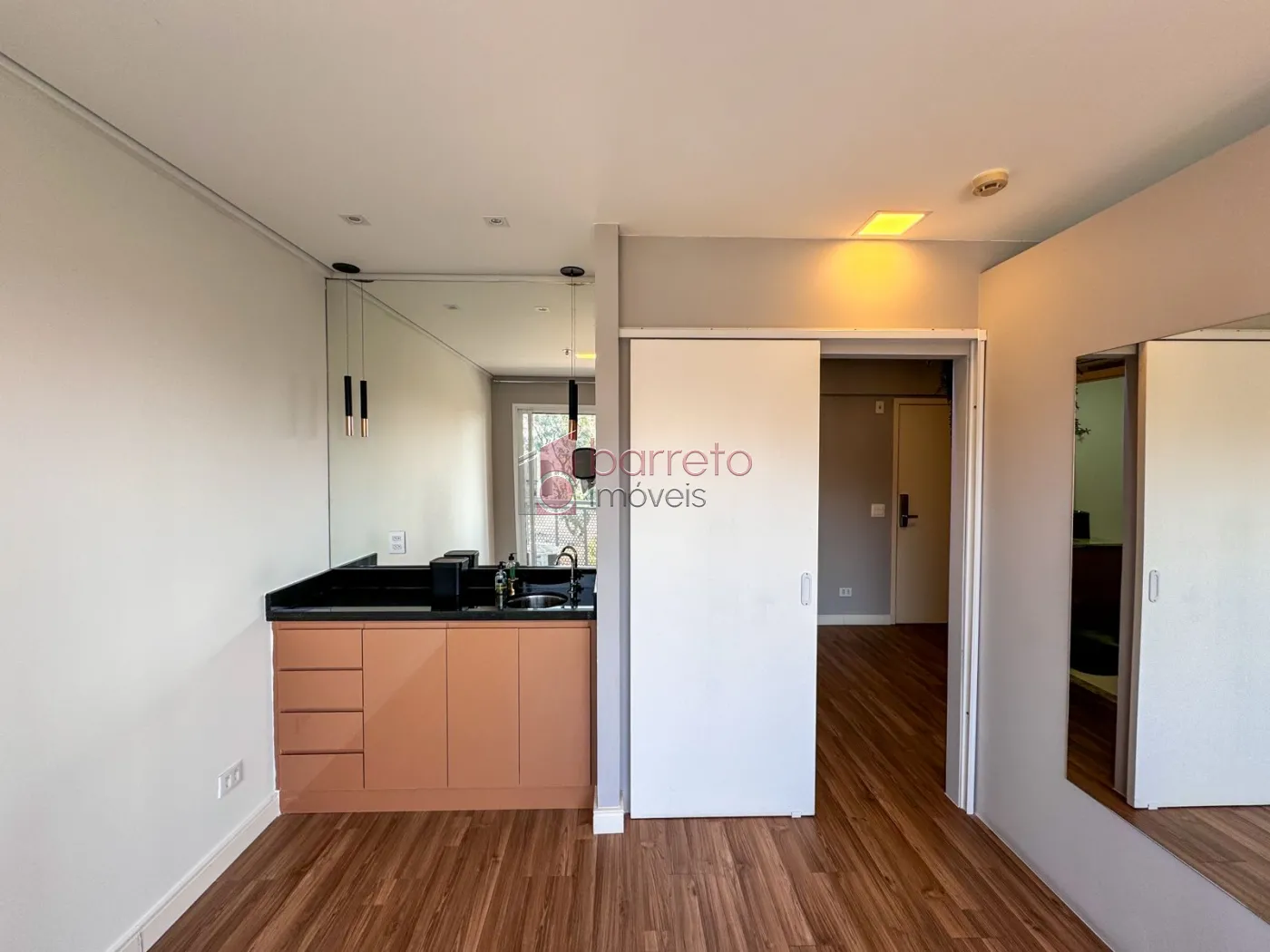 Comprar Comercial / Sala em Condomínio em Jundiaí R$ 350.000,00 - Foto 10