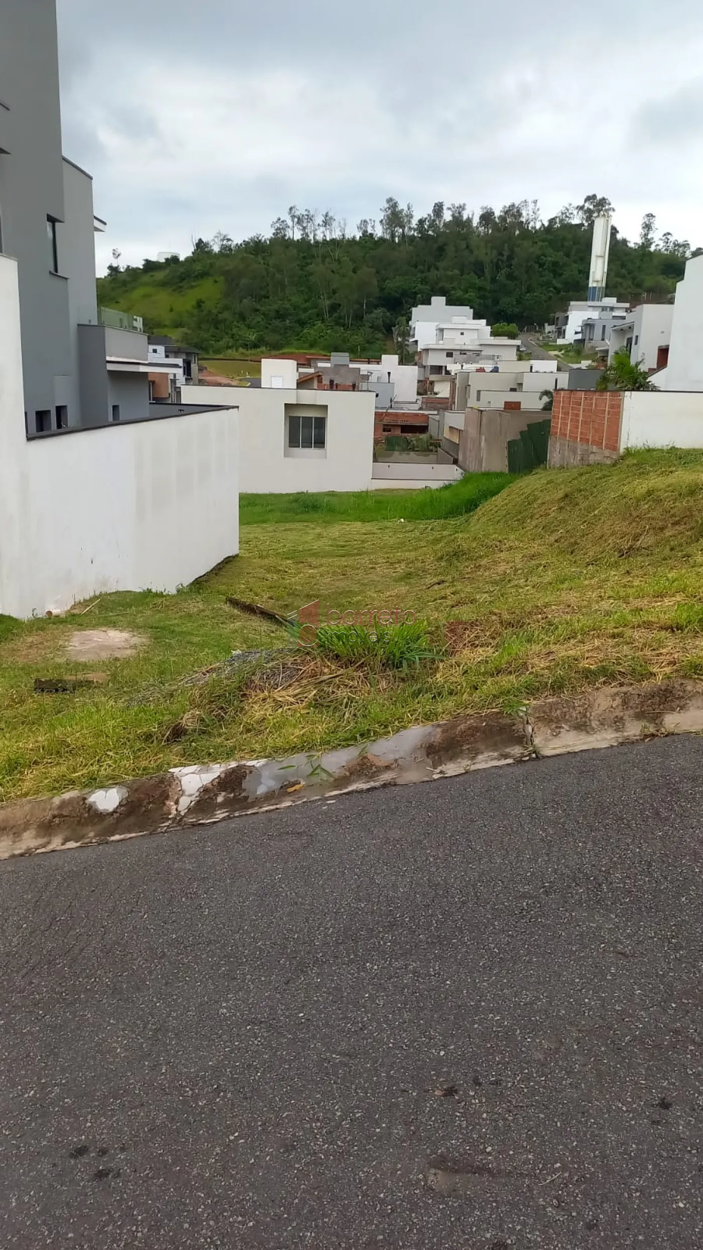 Comprar Terreno / Condomínio em Valinhos R$ 375.000,00 - Foto 4