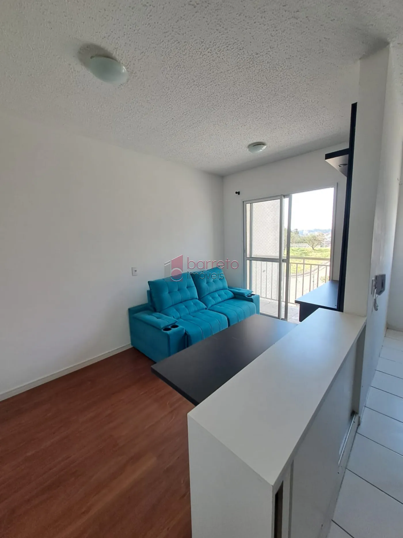 Comprar Apartamento / Padrão em Jundiaí R$ 350.000,00 - Foto 2