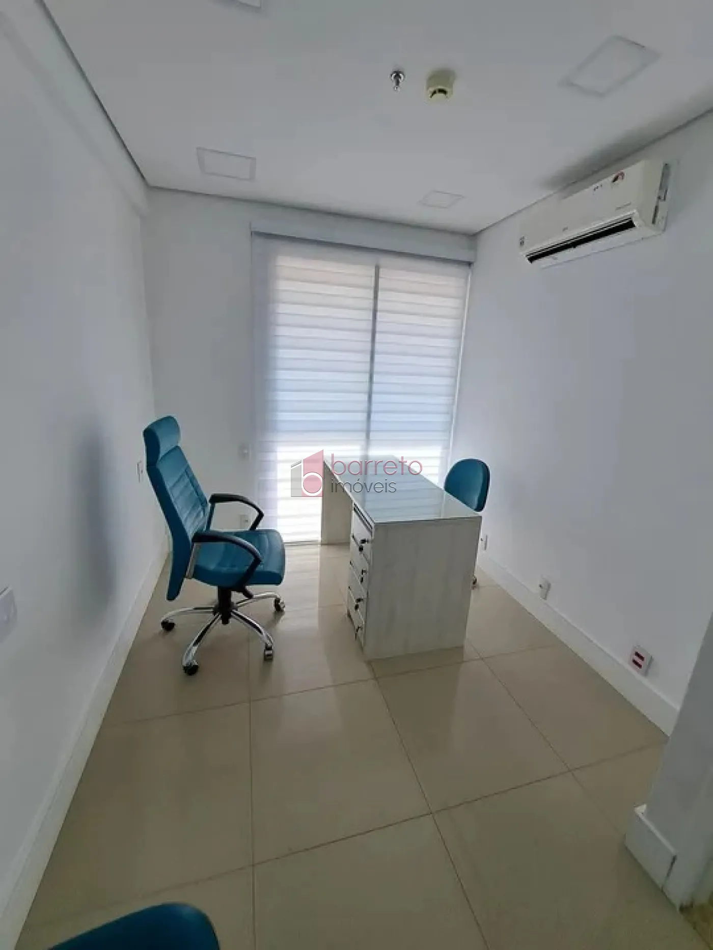 Alugar Comercial / Sala em Condomínio em Jundiaí R$ 1.700,00 - Foto 1