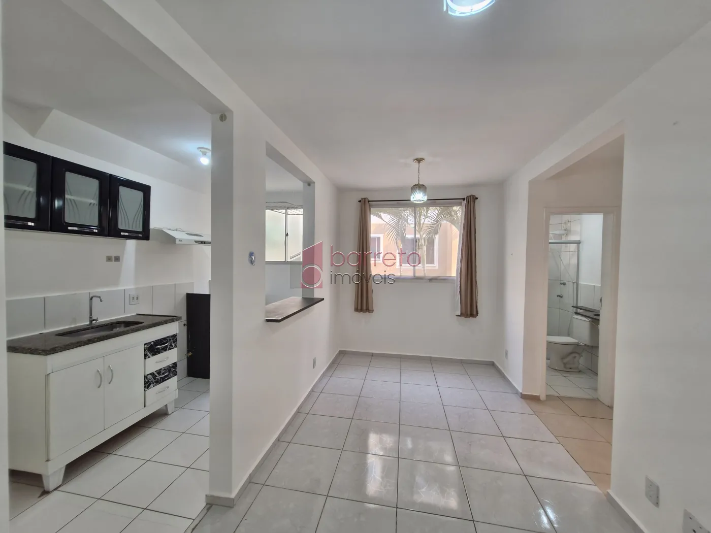 Alugar Apartamento / Padrão em Jundiaí R$ 1.700,00 - Foto 1