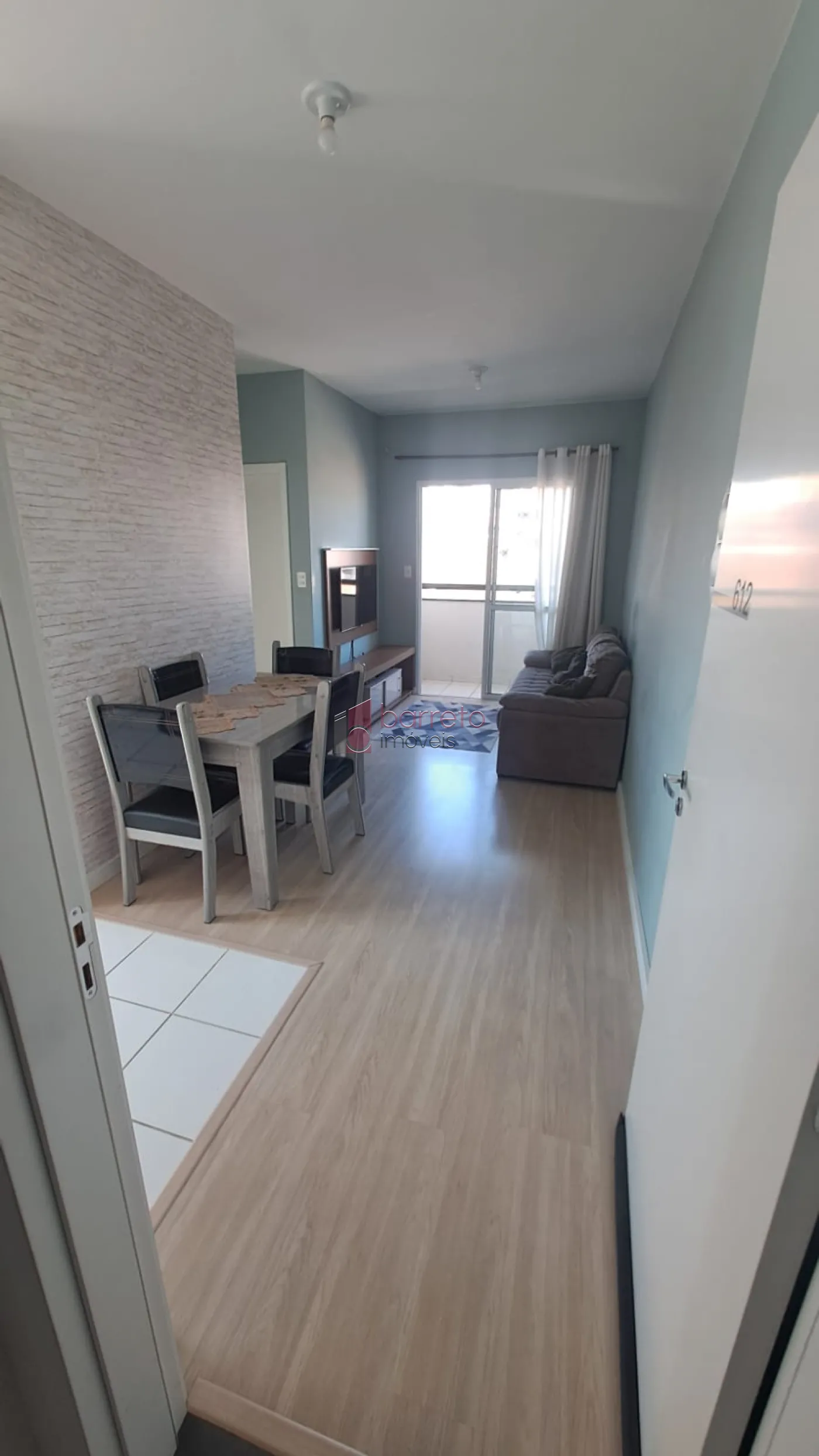 Comprar Apartamento / Padrão em Várzea Paulista R$ 300.000,00 - Foto 2