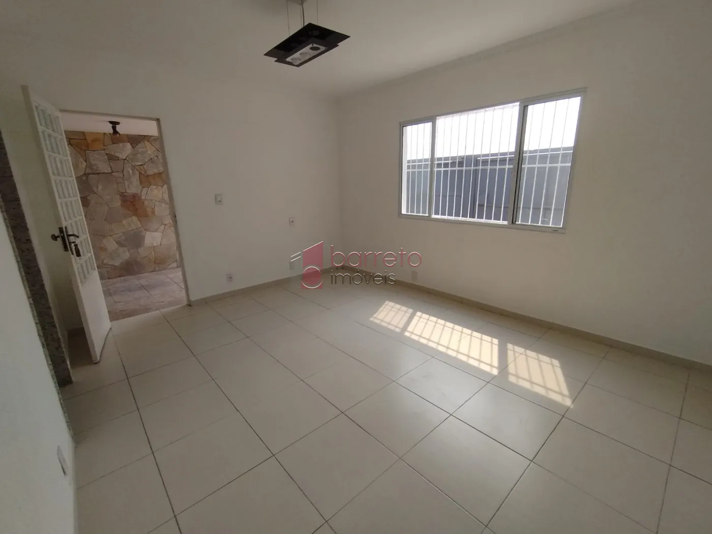 Alugar Casa / Padrão em Jundiaí R$ 2.990,00 - Foto 1