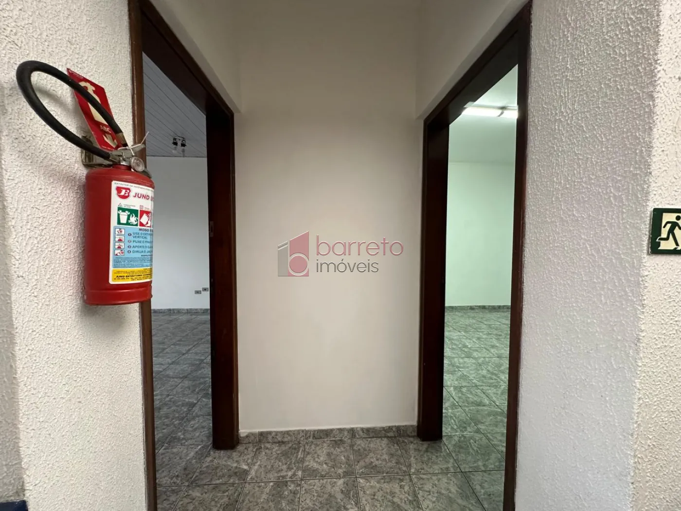 Comprar Comercial / Prédio em Jundiaí R$ 990.000,00 - Foto 3