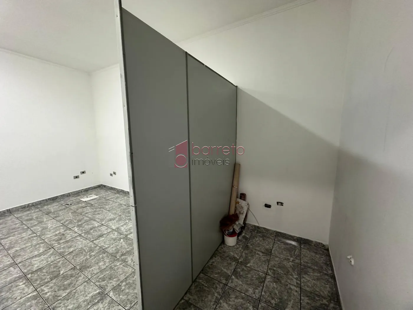 Comprar Comercial / Prédio em Jundiaí R$ 990.000,00 - Foto 5