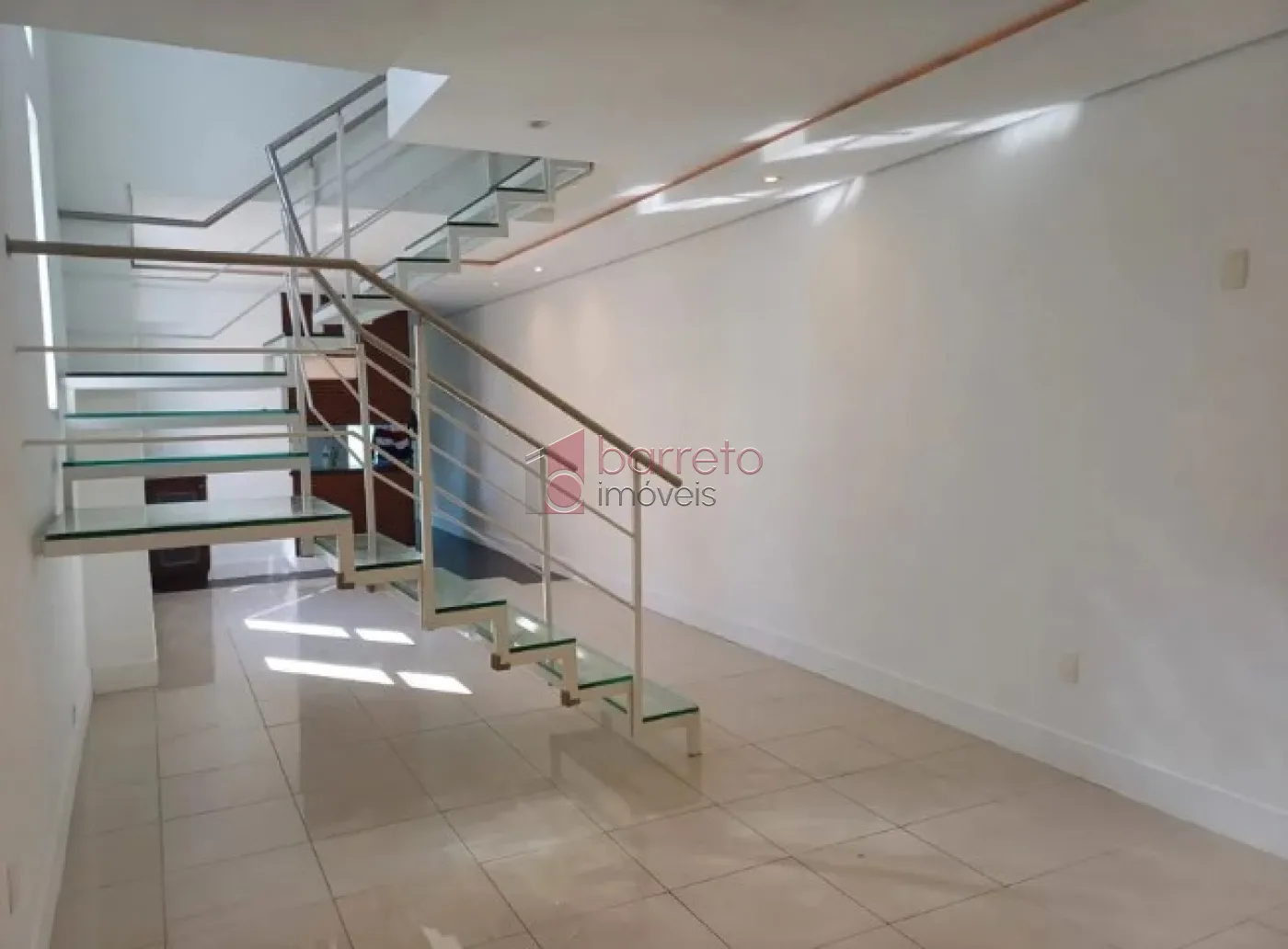 Comprar Casa / Padrão em Jundiaí R$ 800.000,00 - Foto 1