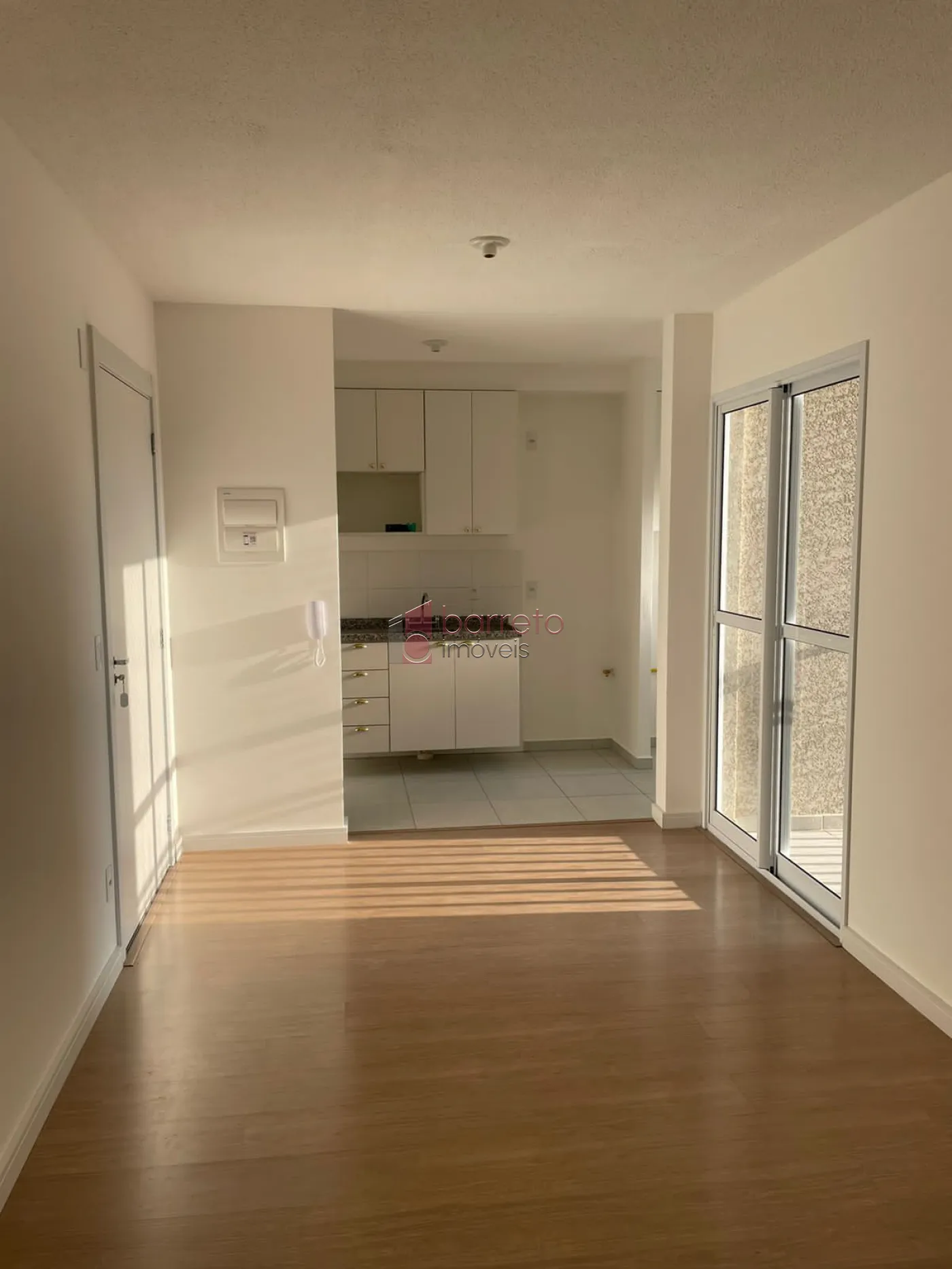 Alugar Apartamento / Padrão em Jundiaí R$ 1.700,00 - Foto 1