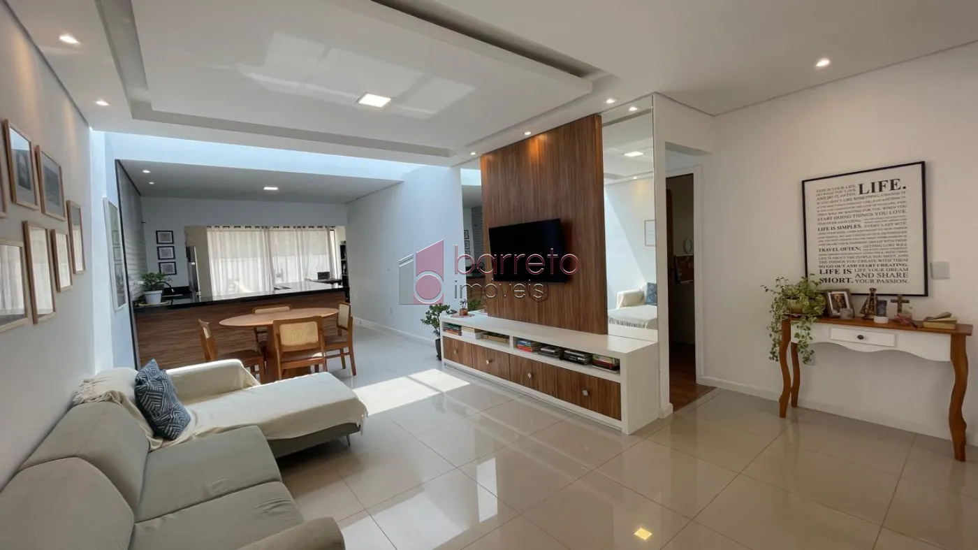 Comprar Casa / Condomínio em Várzea Paulista R$ 1.050.000,00 - Foto 1