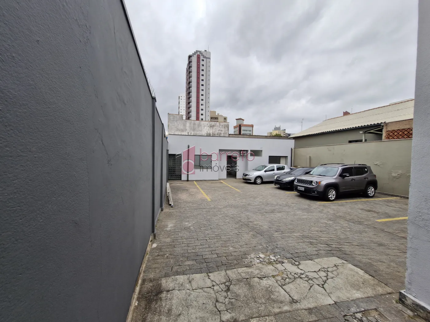 Alugar Comercial / Sala Comercial (sem cond.) em Jundiaí R$ 2.500,00 - Foto 10