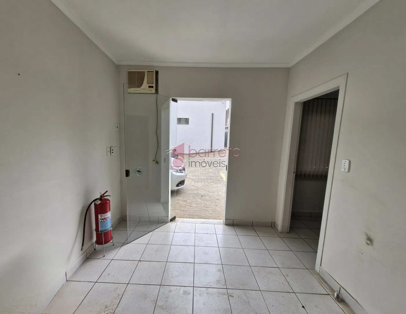 Alugar Comercial / Sala Comercial (sem cond.) em Jundiaí R$ 2.500,00 - Foto 6