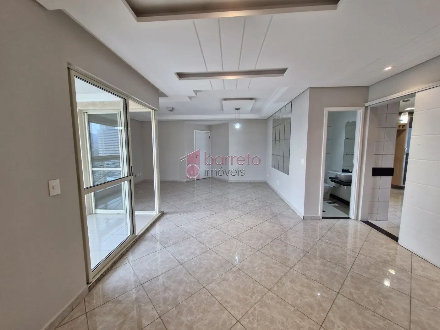 Alugar Apartamento / Padrão em Jundiaí R$ 5.000,00 - Foto 2