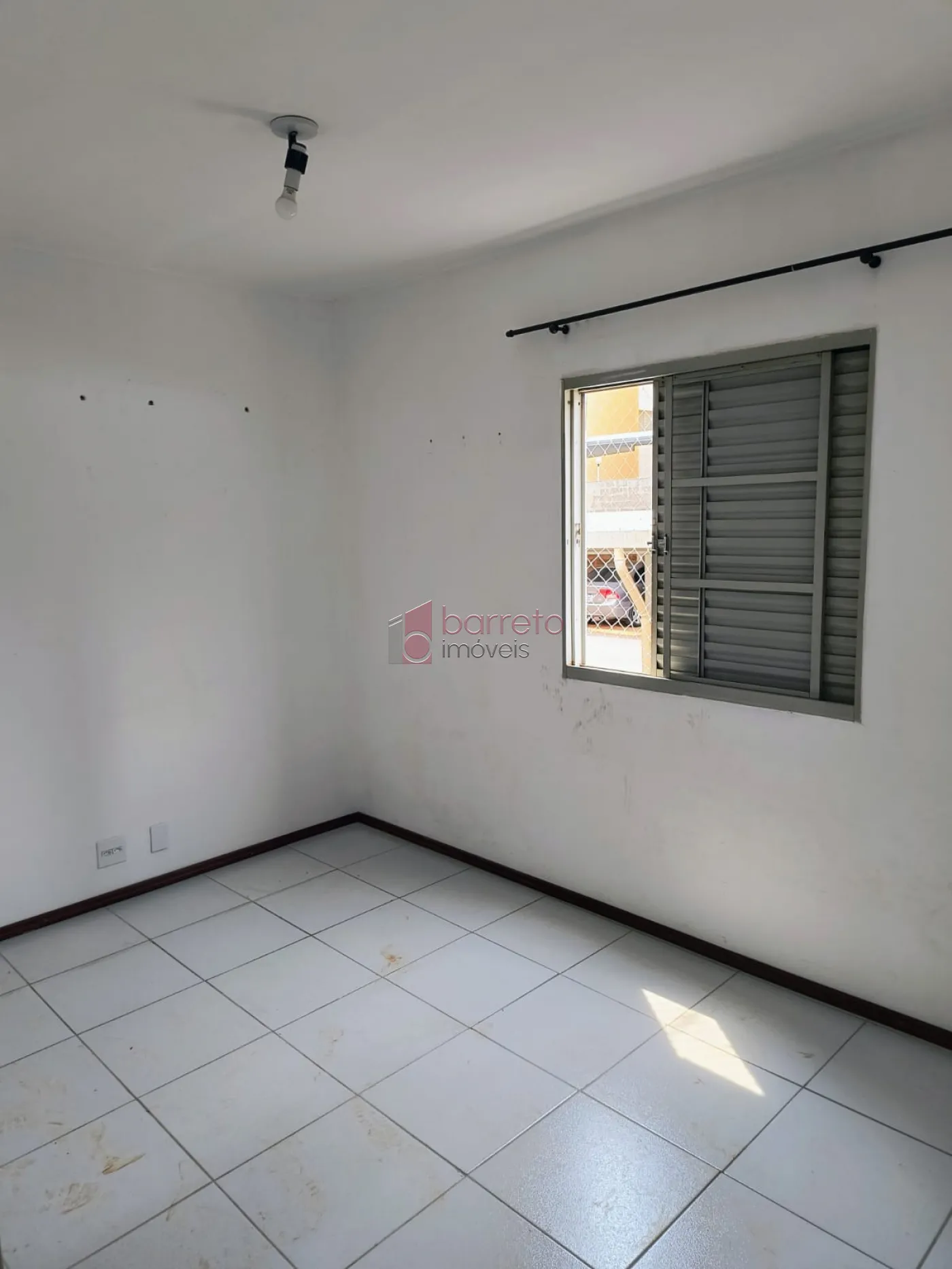 Comprar Apartamento / Padrão em Jundiaí R$ 320.000,00 - Foto 12