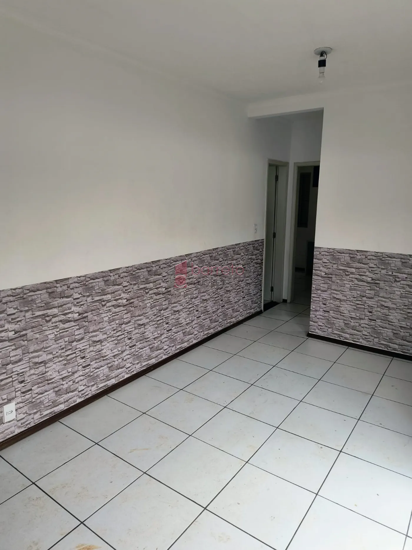 Comprar Apartamento / Padrão em Jundiaí R$ 320.000,00 - Foto 4