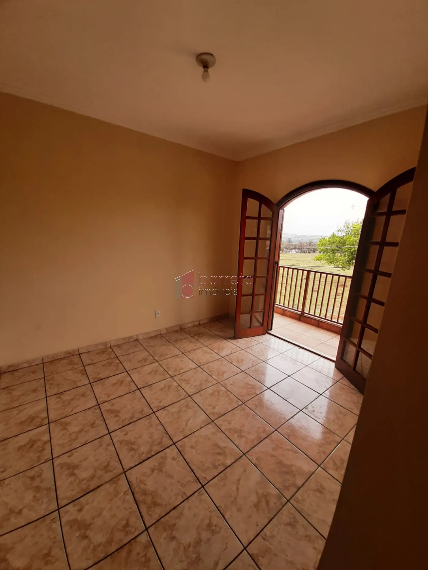 Alugar Casa / Padrão em Jundiaí R$ 2.300,00 - Foto 1