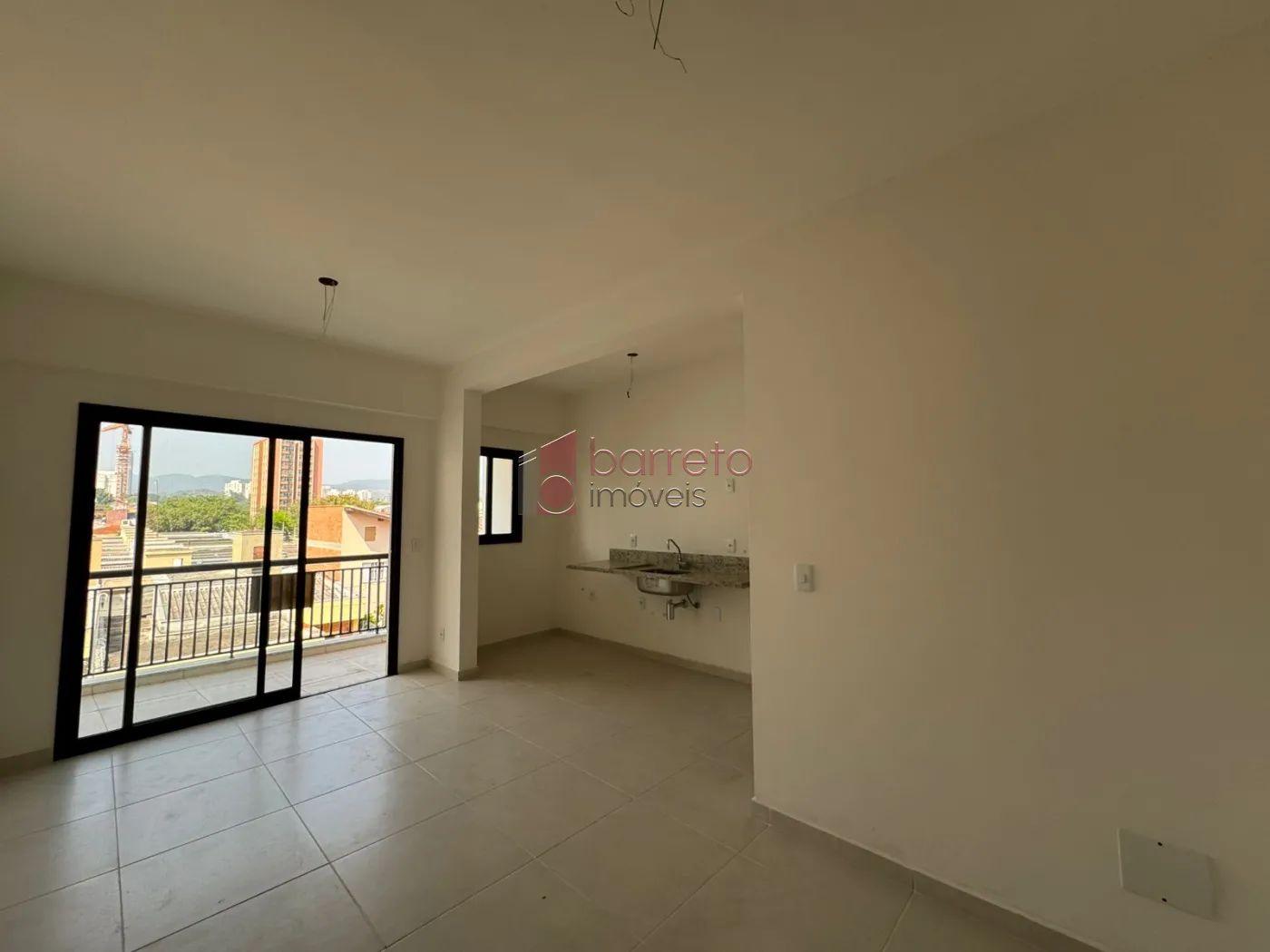 Comprar Apartamento / Padrão em Jundiaí R$ 365.000,00 - Foto 2