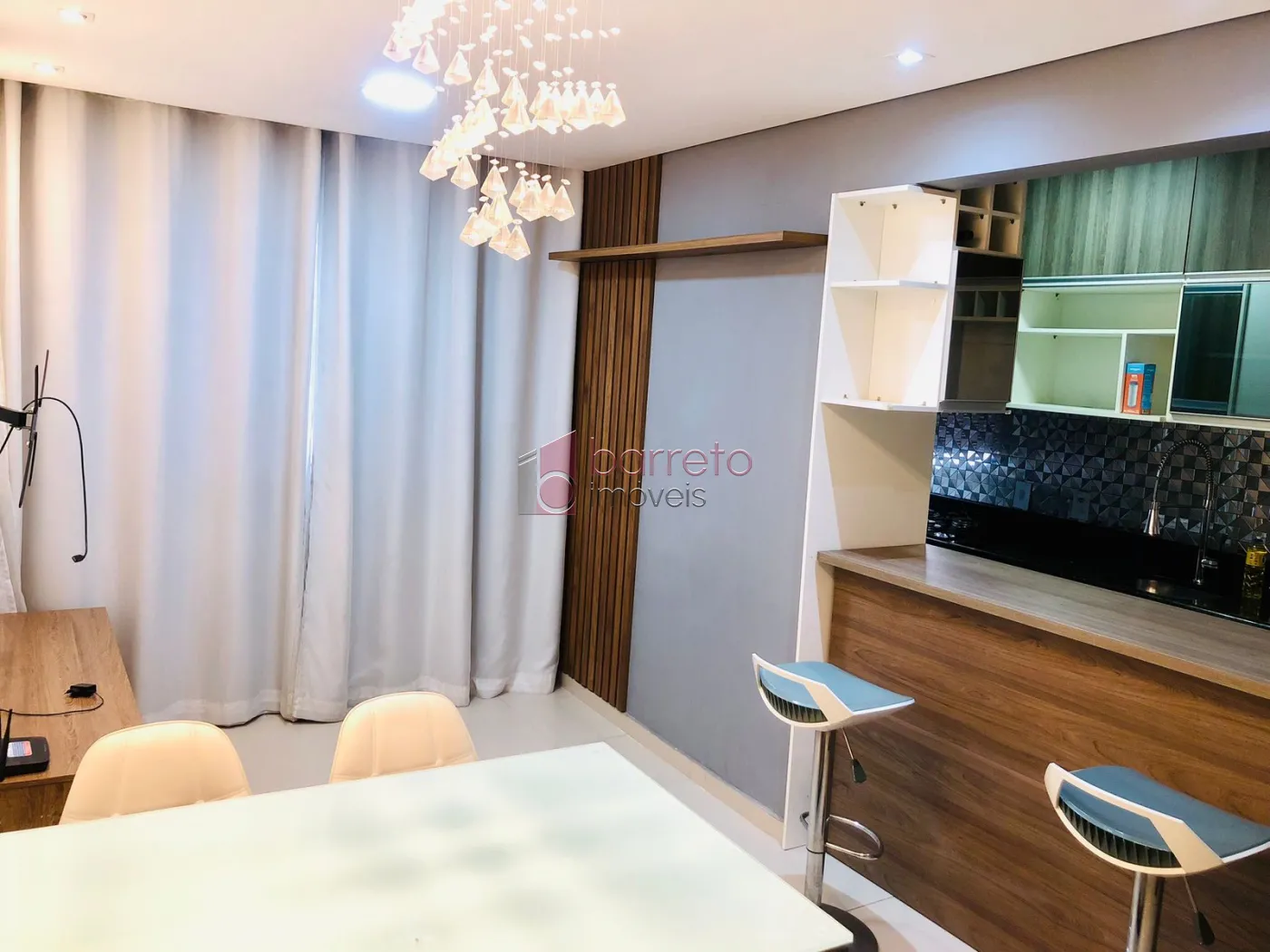 Alugar Apartamento / Padrão em Jundiaí R$ 1.900,00 - Foto 1