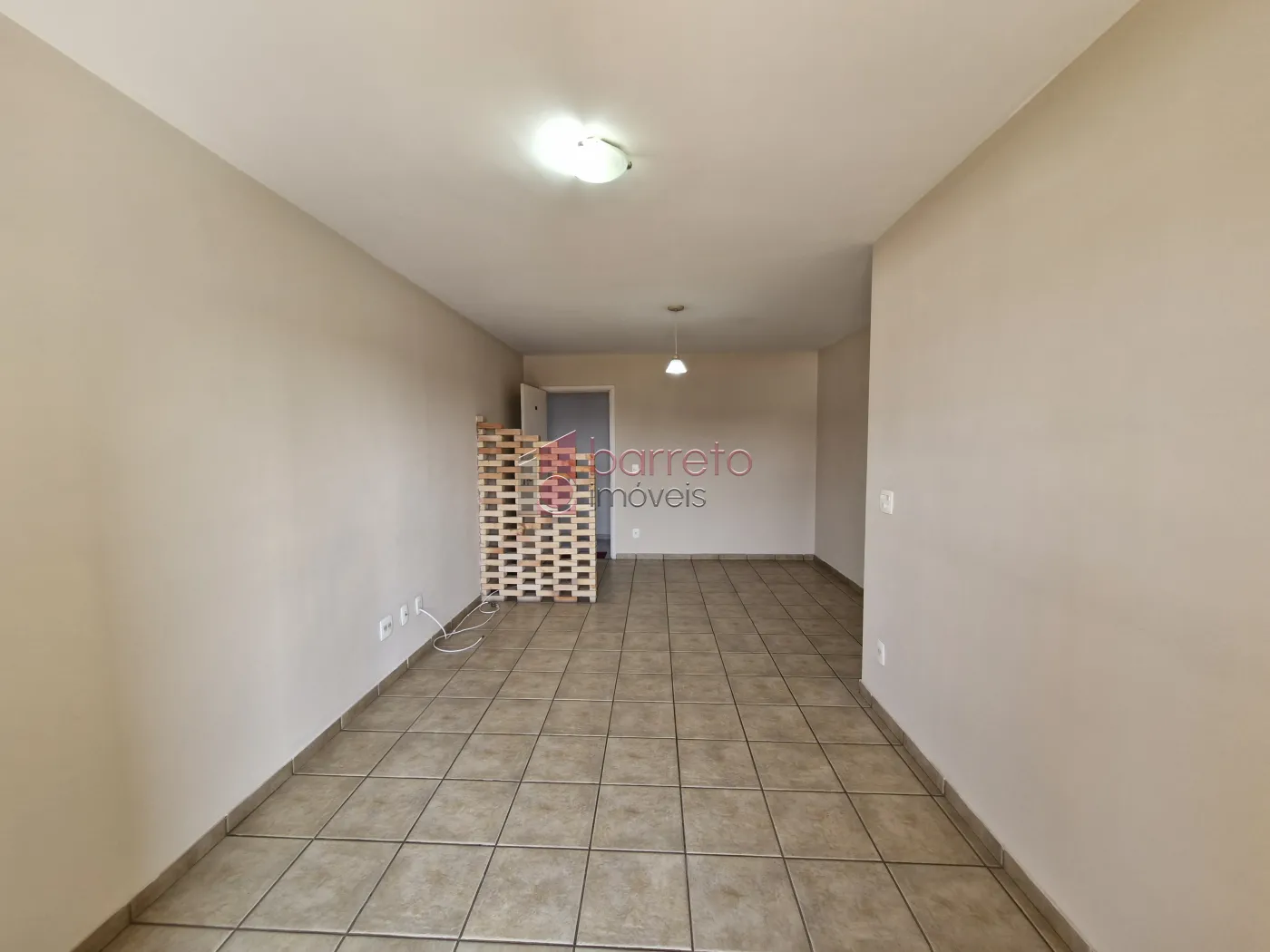 Alugar Apartamento / Padrão em Jundiaí R$ 1.700,00 - Foto 2