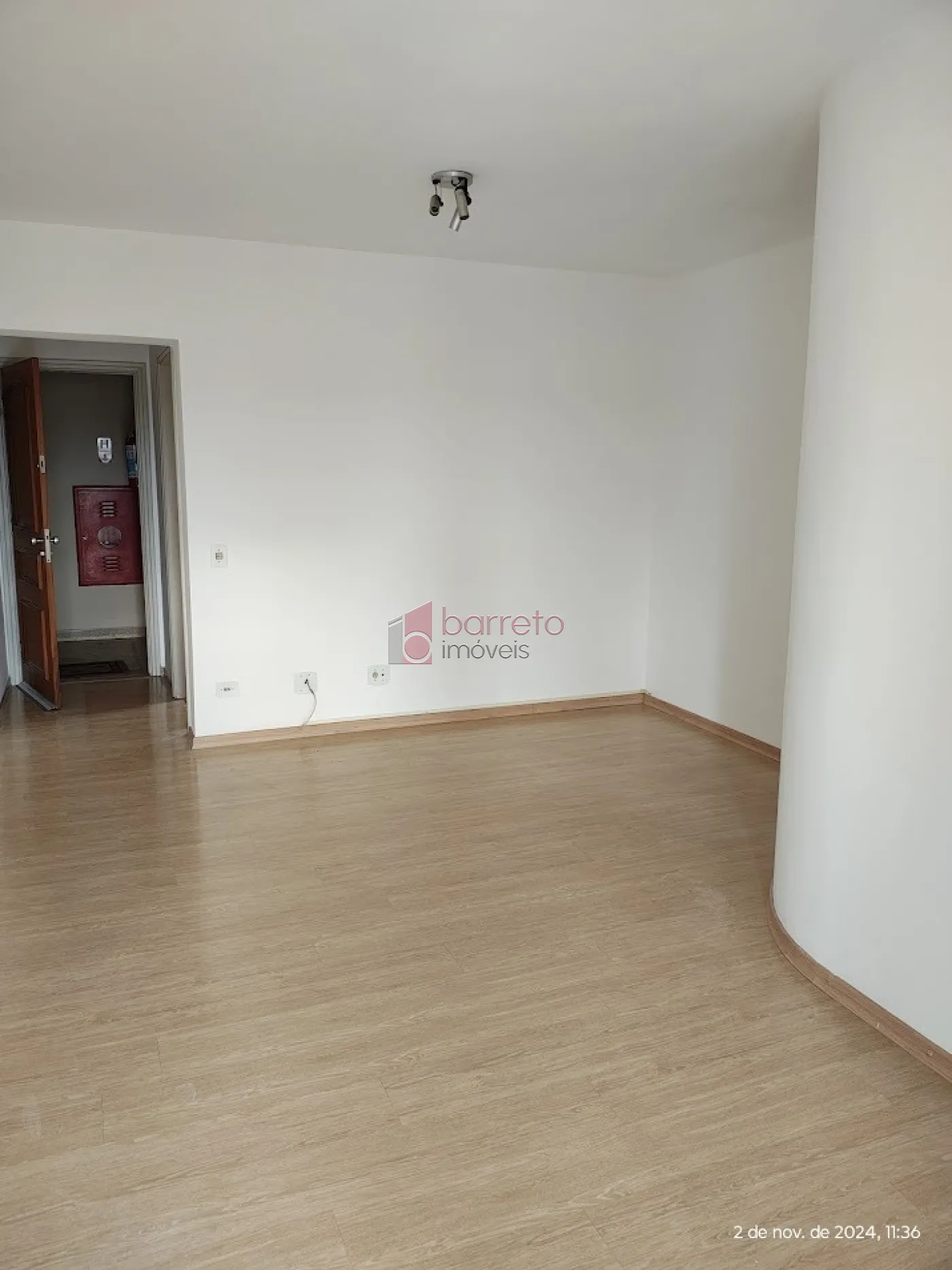 Alugar Apartamento / Padrão em Jundiaí R$ 1.900,00 - Foto 2