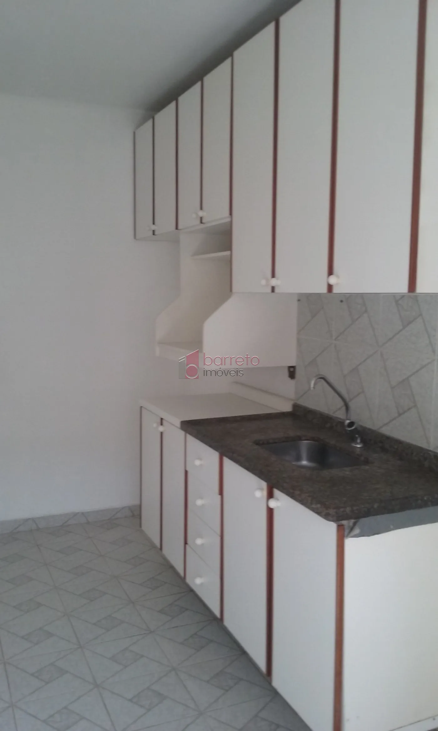 Alugar Apartamento / Padrão em Jundiaí R$ 1.500,00 - Foto 2