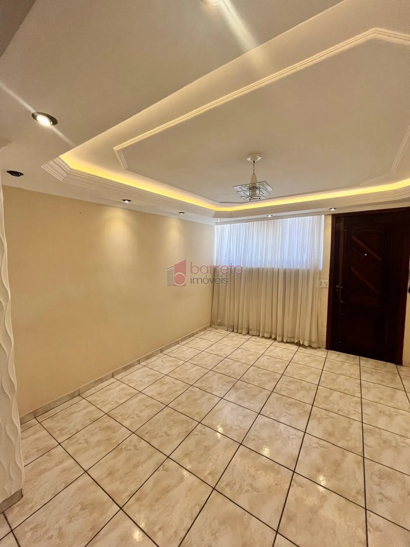 Comprar Apartamento / Padrão em Jundiaí R$ 240.000,00 - Foto 1